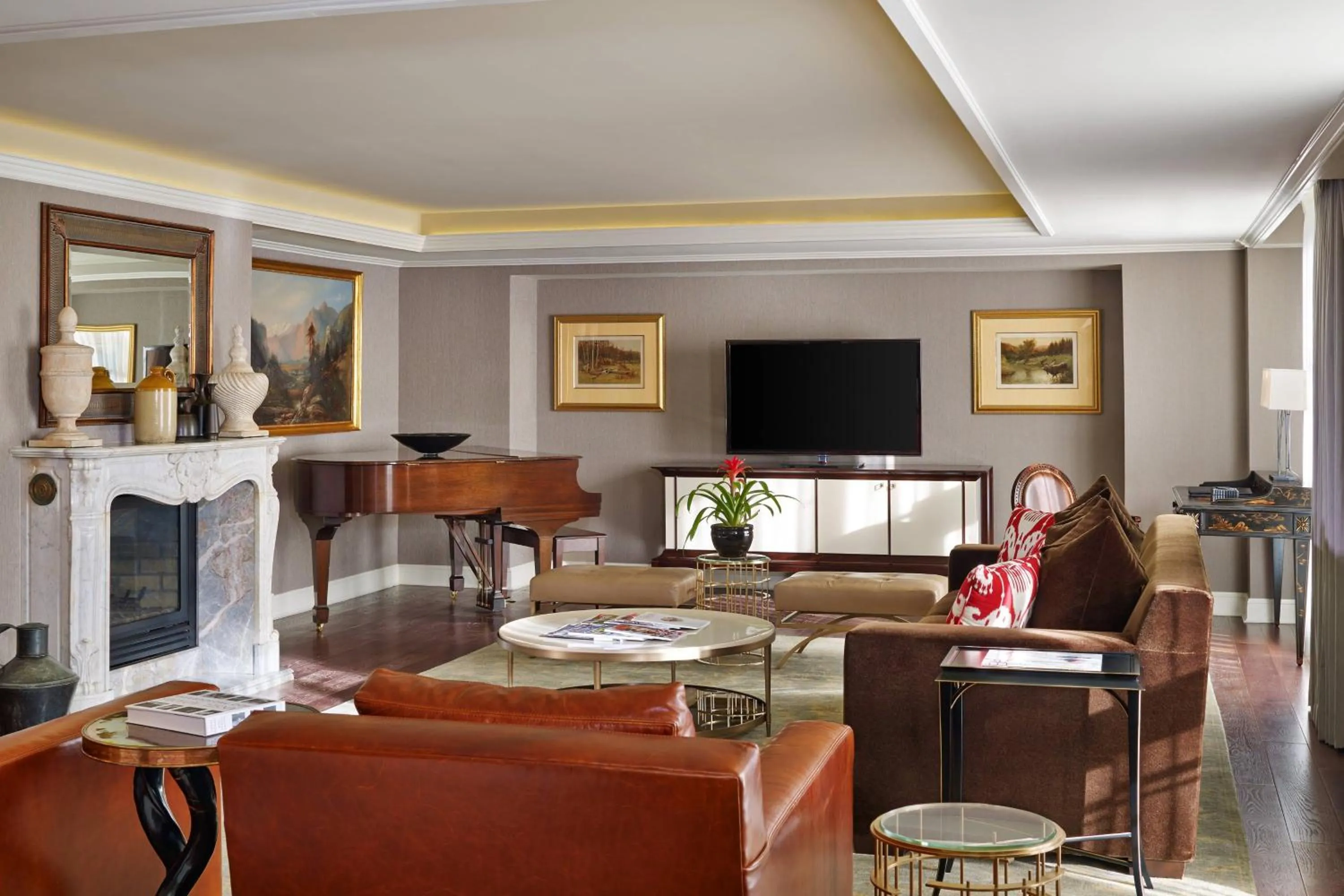 Living room in St. Regis Aspen Resort