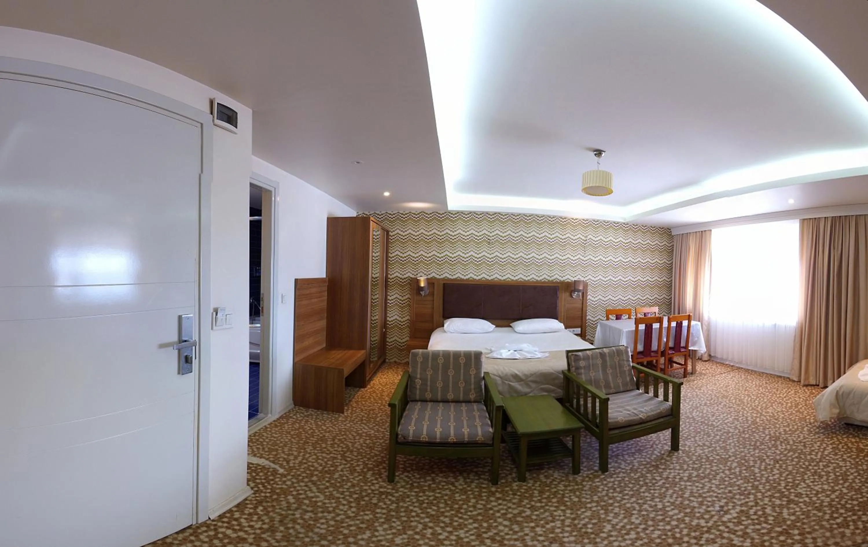 Photo of the whole room, Bed in Grand As Hotel