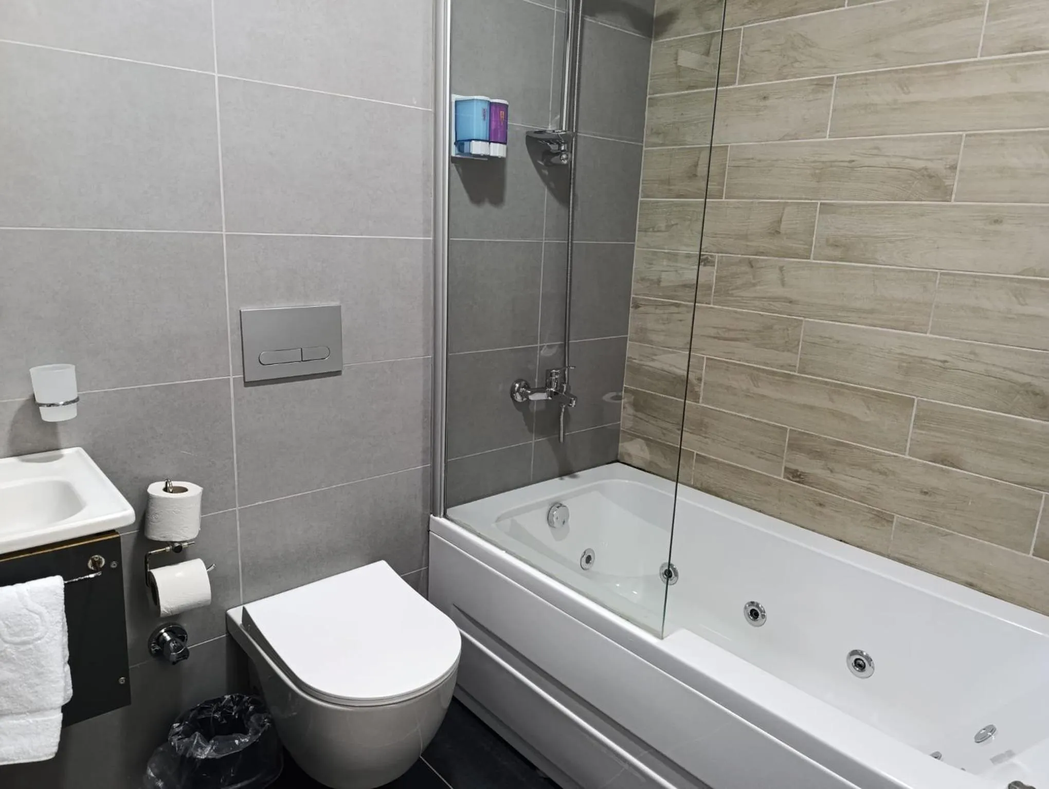 Bathroom in Grand As Hotel