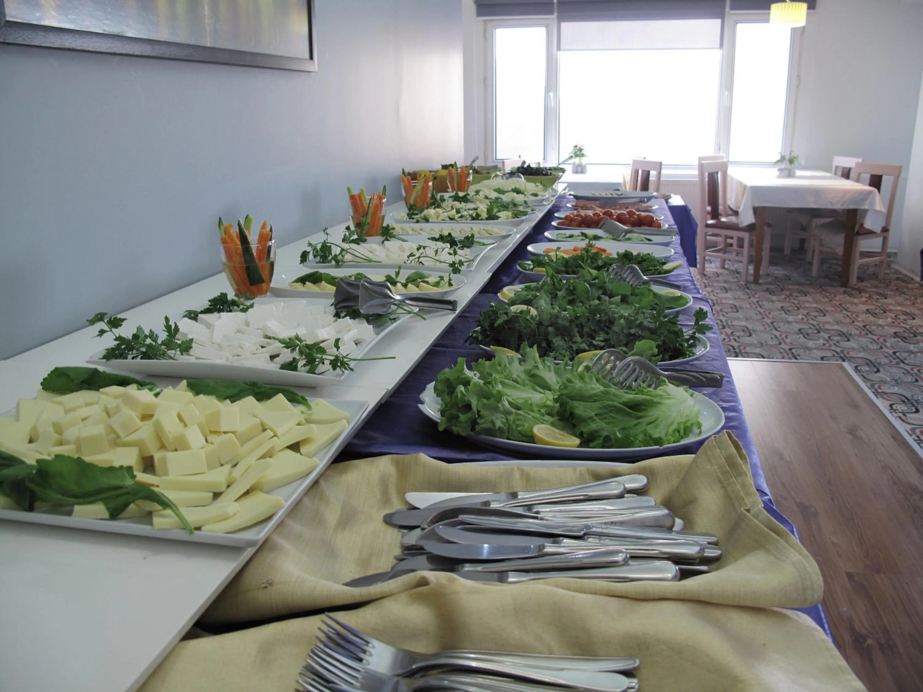 Restaurant/places to eat in Grand As Hotel