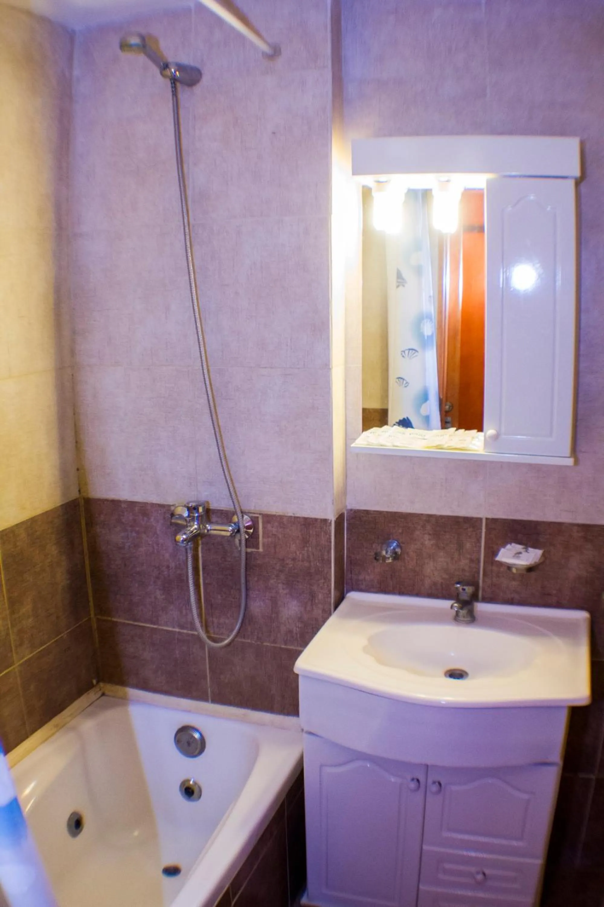 Bathroom in Hotel San Remo Majestic