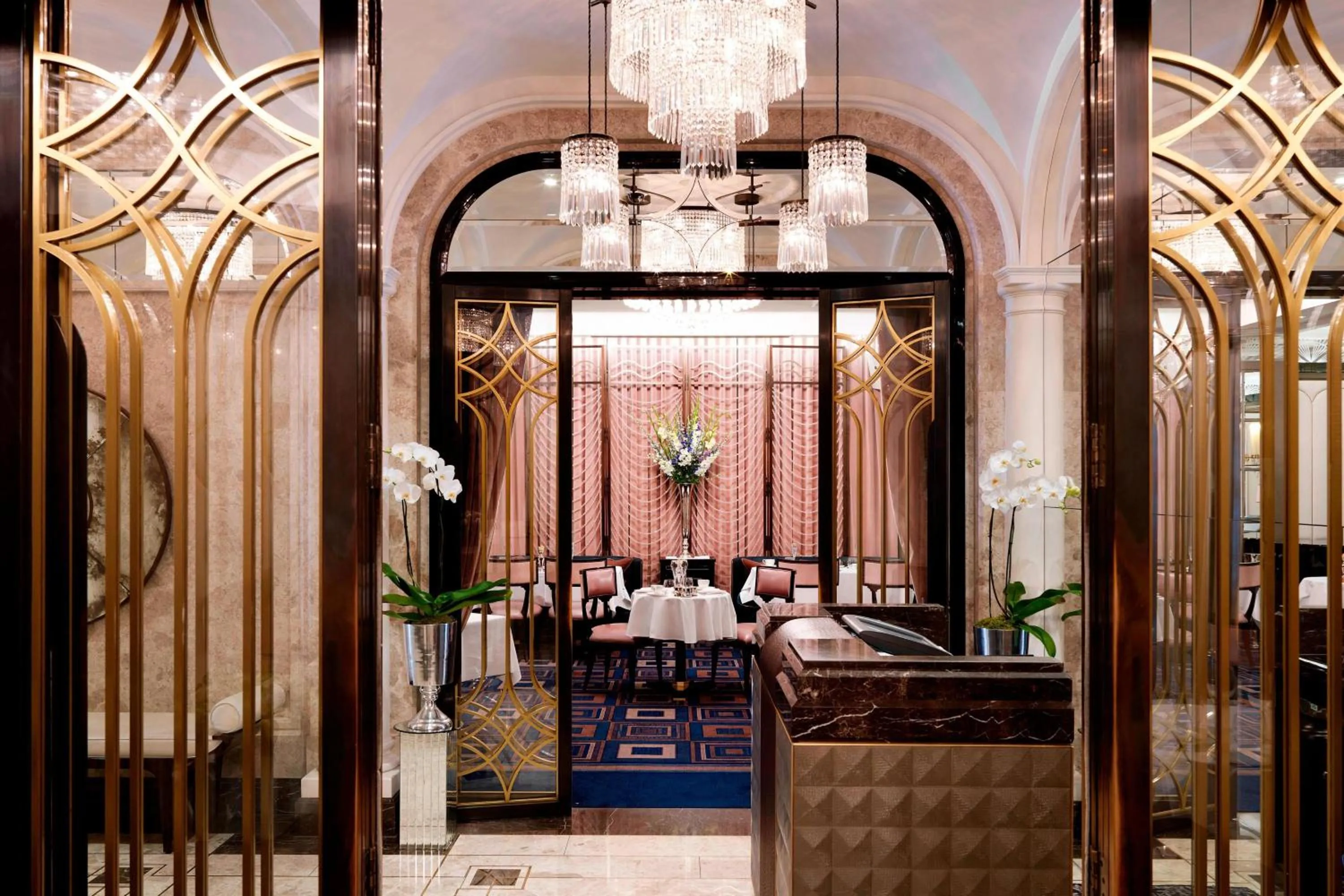 Lounge or bar in The Wellesley, a Luxury Collection Hotel, Knightsbridge, London