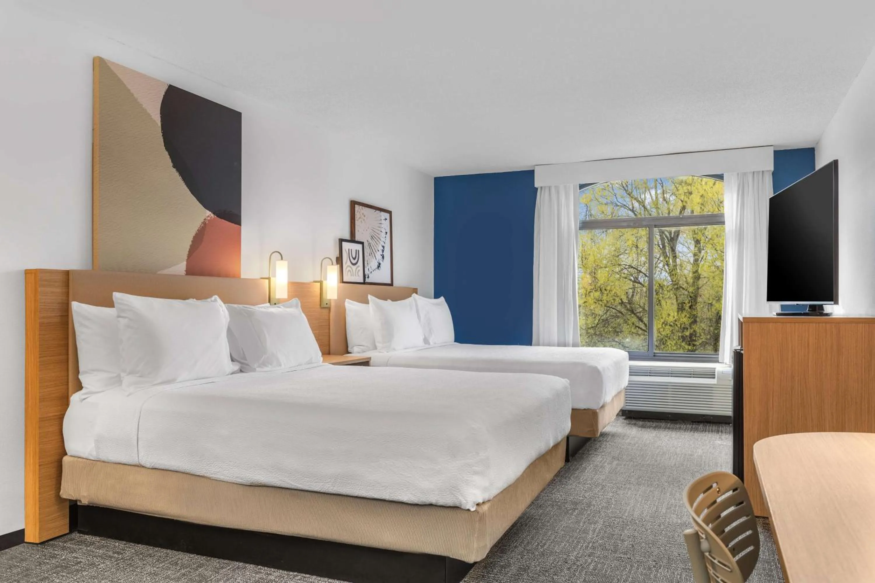 Bed in Spark By Hilton Charlotte Tyvola I-77