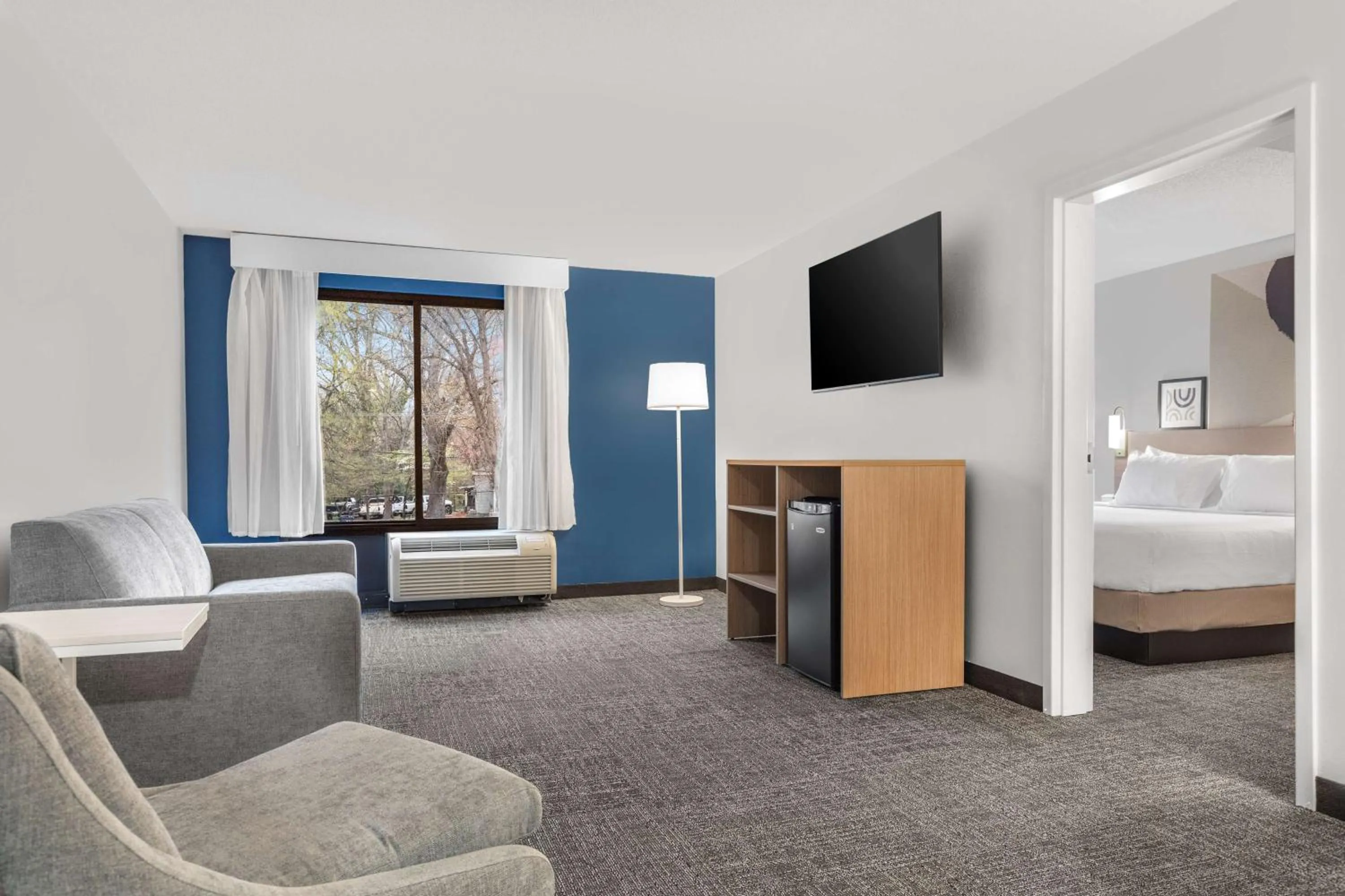 Living room, Bed in Spark By Hilton Charlotte Tyvola I-77