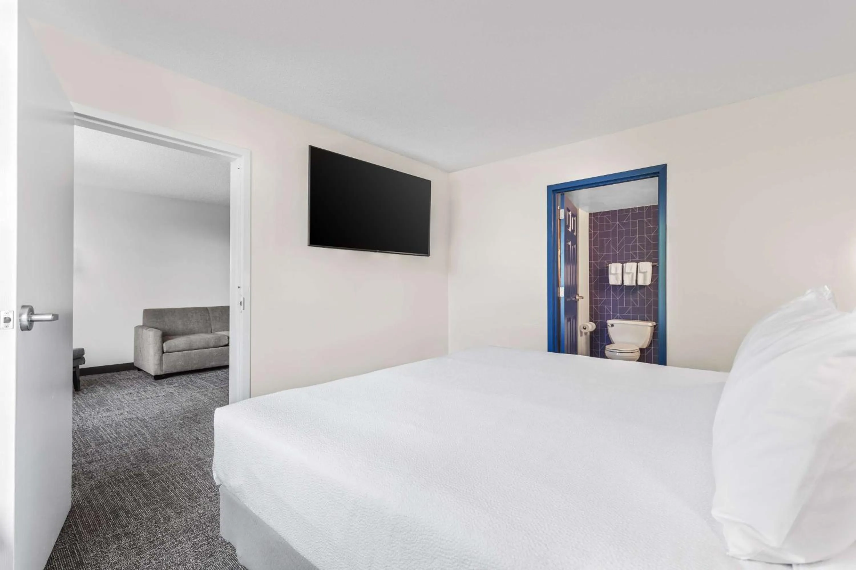 Bed in Spark By Hilton Charlotte Tyvola I-77