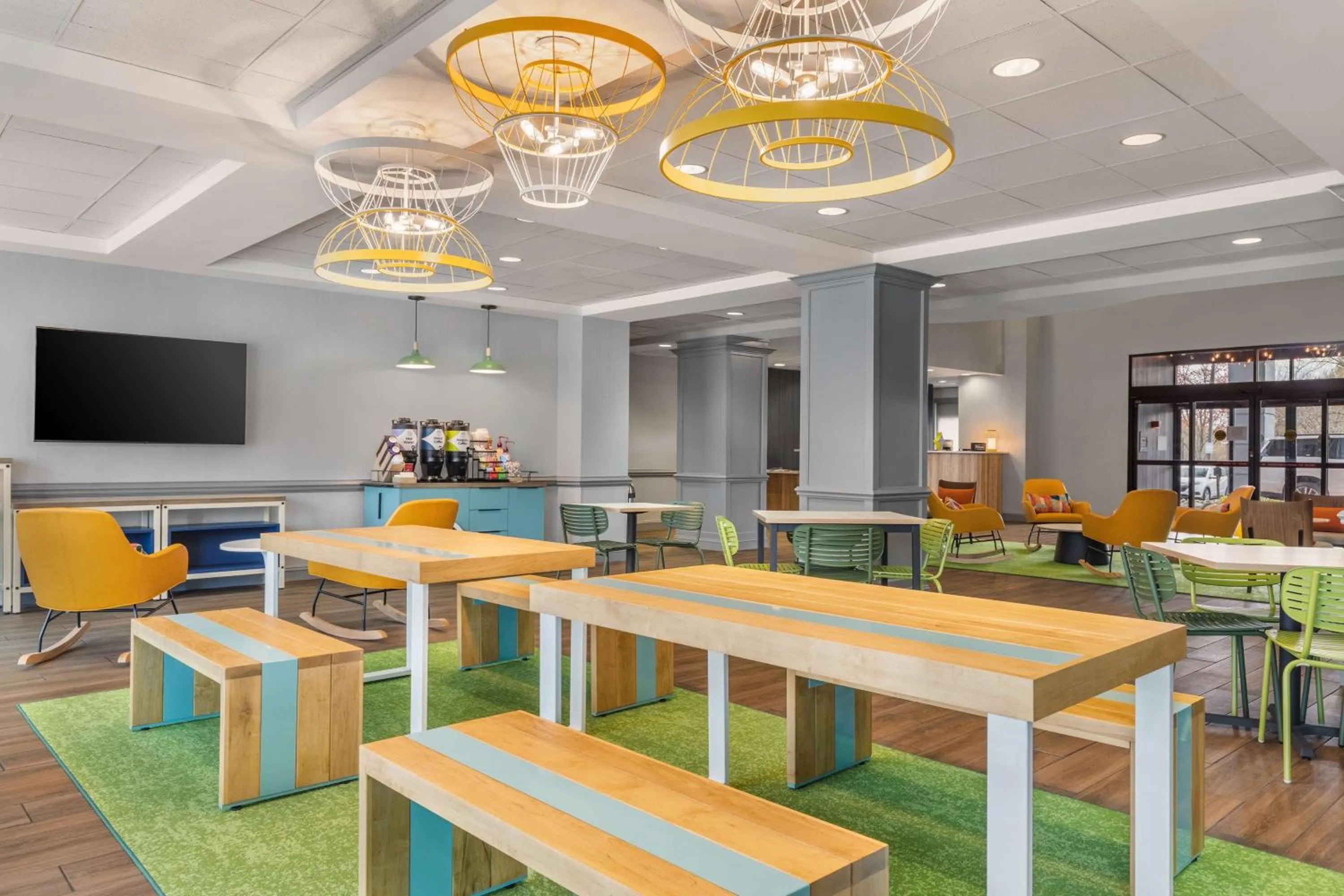 Lobby or reception in Spark By Hilton Charlotte Tyvola I-77