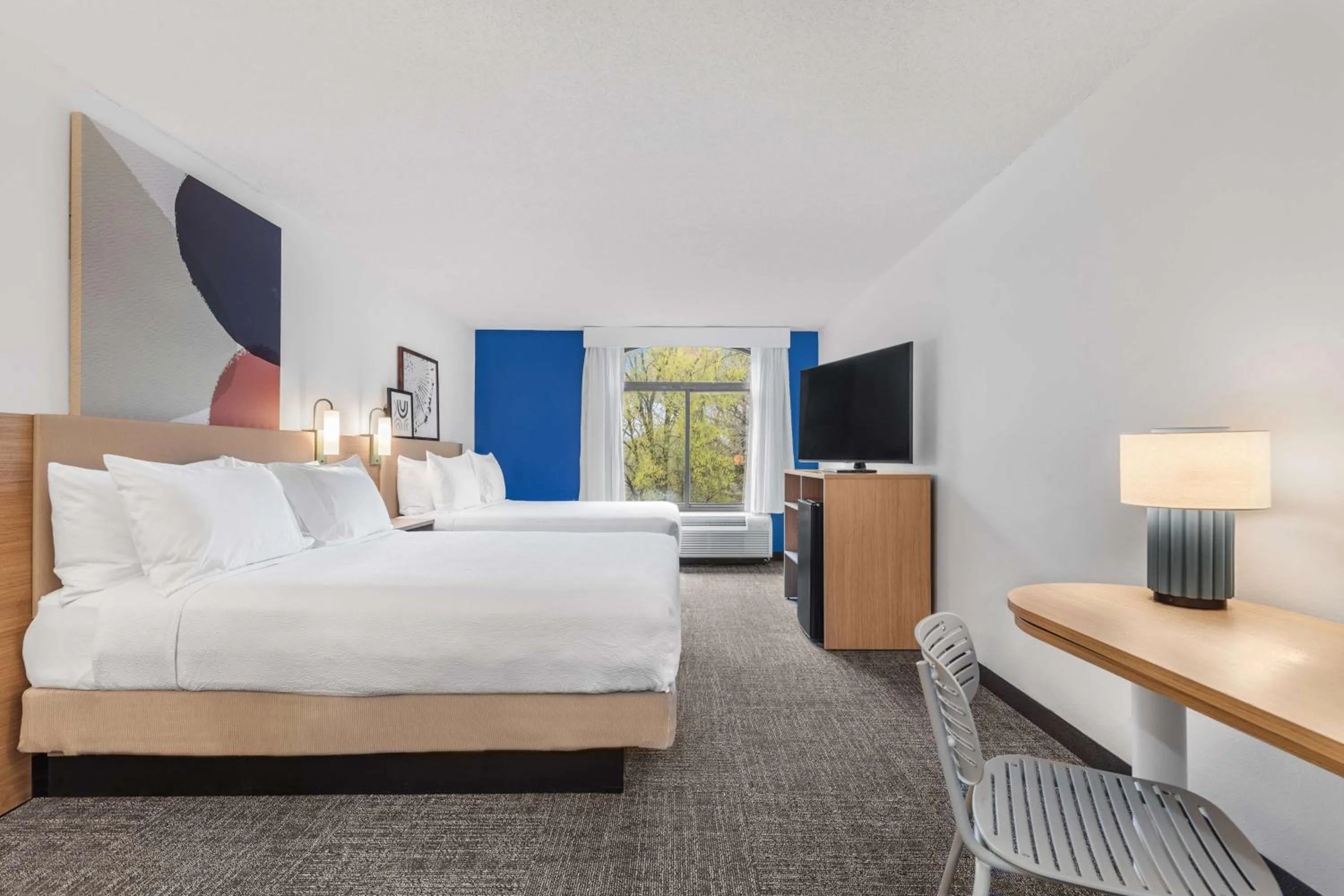 Bed in Spark By Hilton Charlotte Tyvola I-77