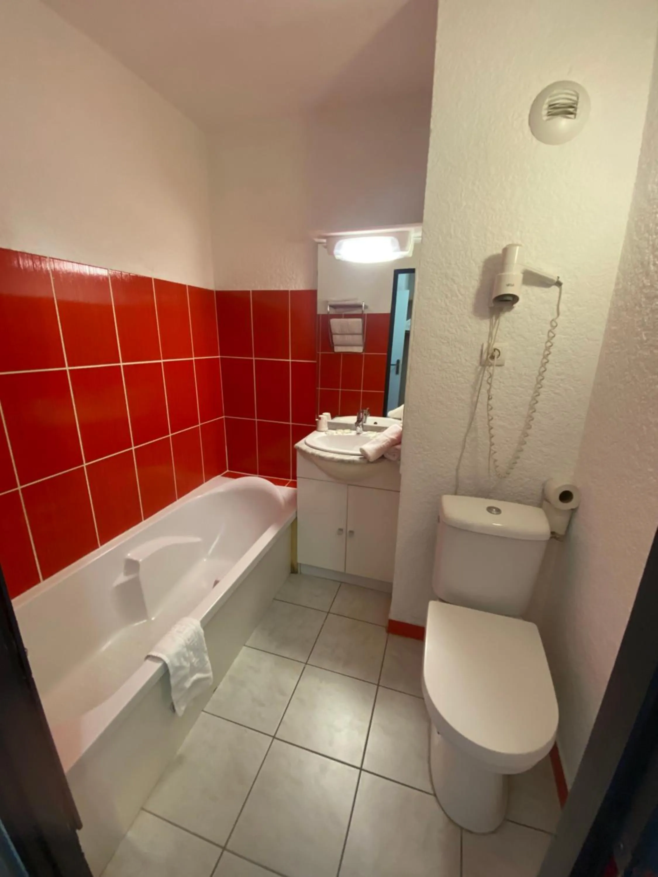 Bathroom in Hôtel Spa L'Ermitage