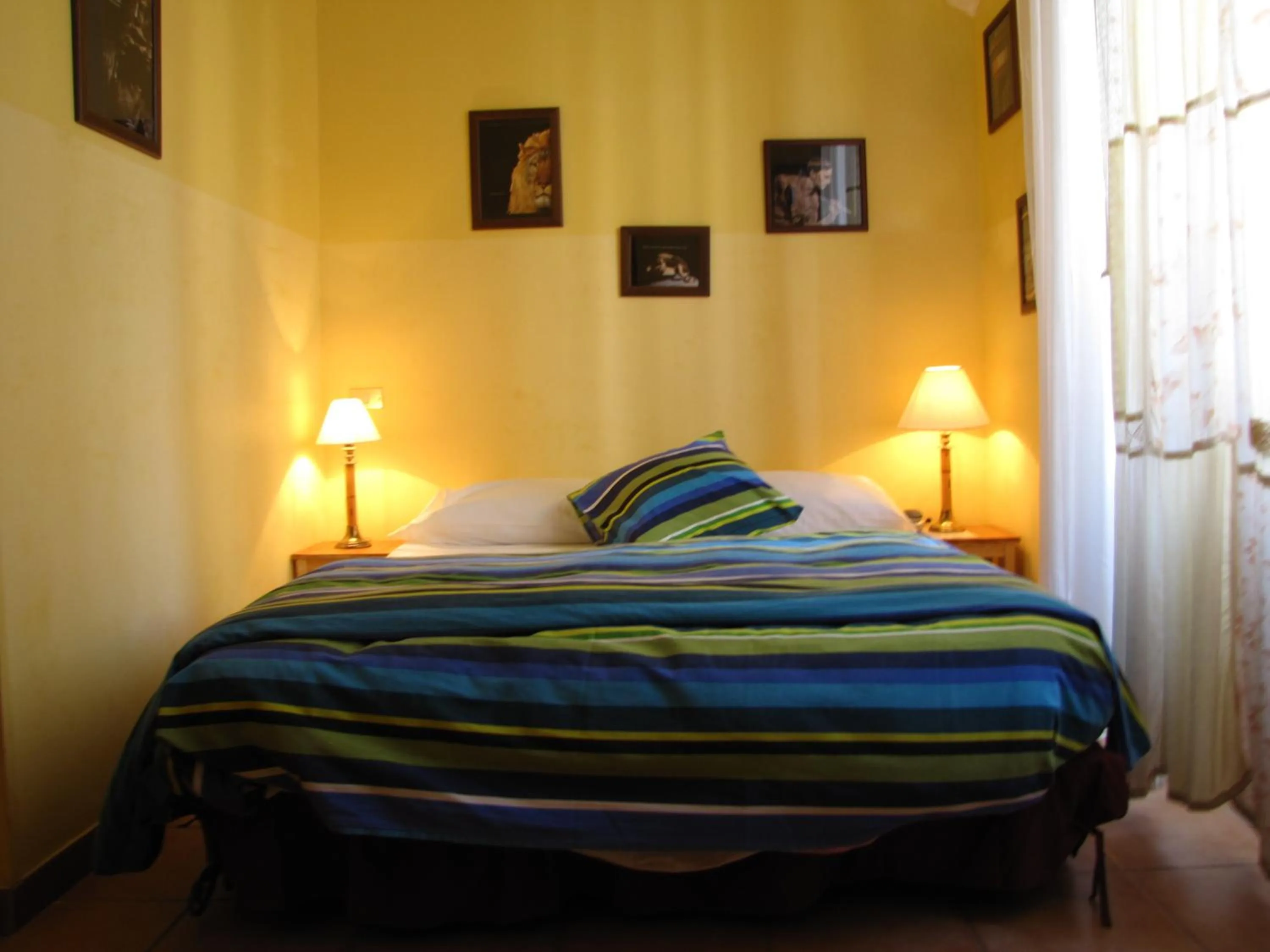 Bed in Chiaia B&B