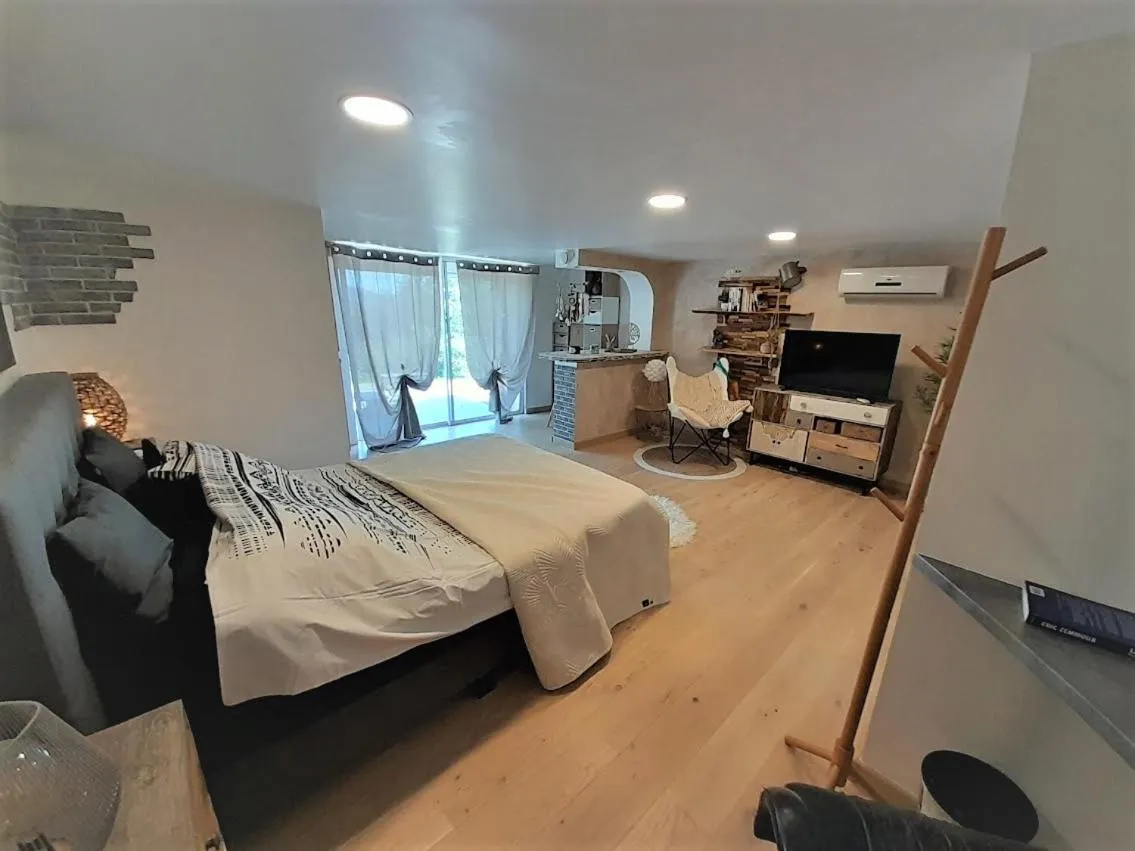 Bedroom in Domaine de la Borie YourHostHelper