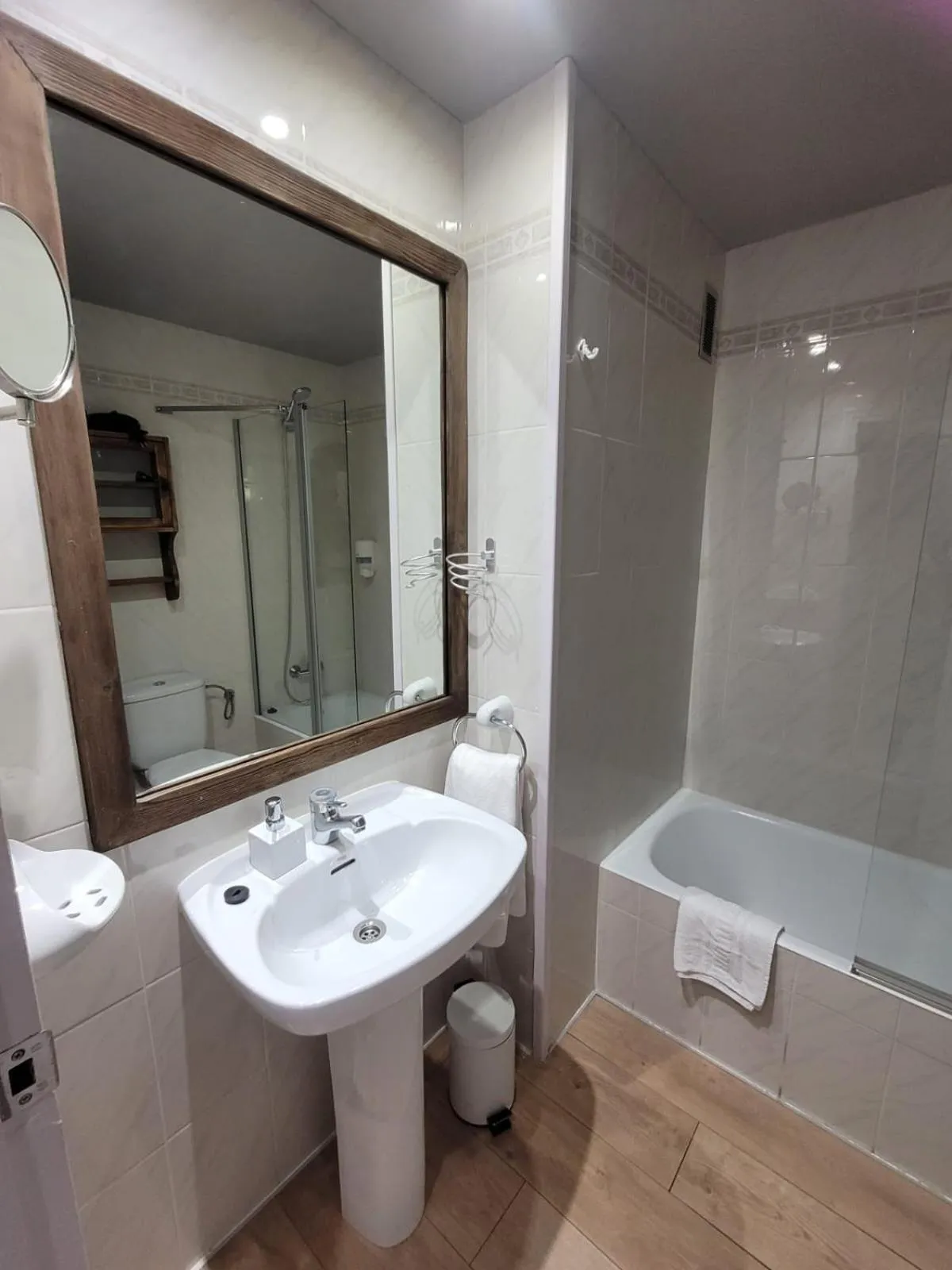 Bathroom in Hotel Ribaeta