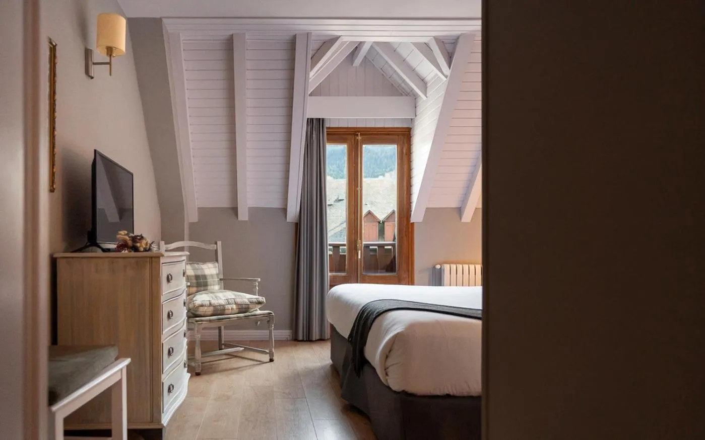 Bedroom, Bed in Hotel Ribaeta