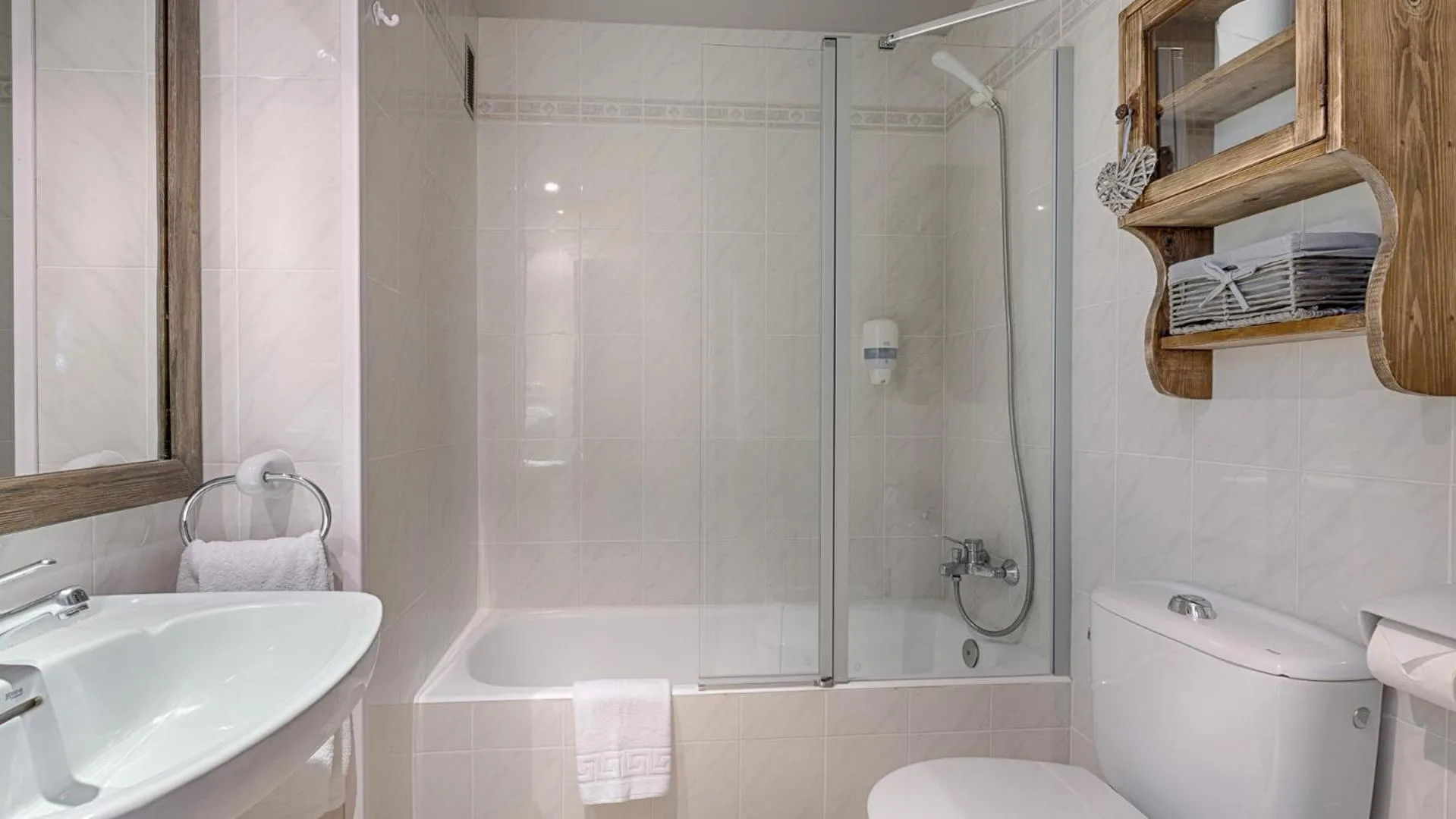 Bathroom in Hotel Ribaeta