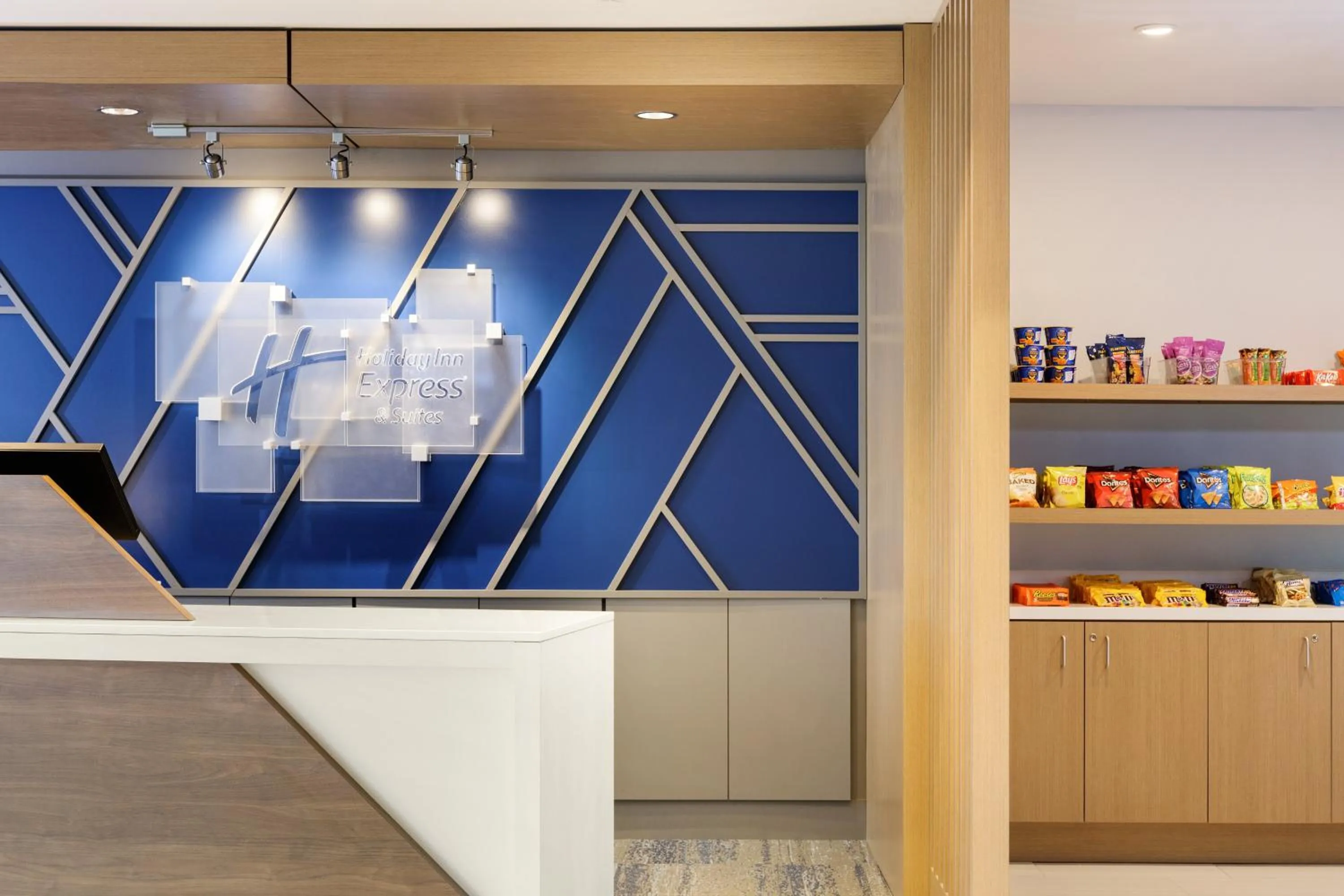 Property building in Holiday Inn Express & Suites Port Washington by IHG