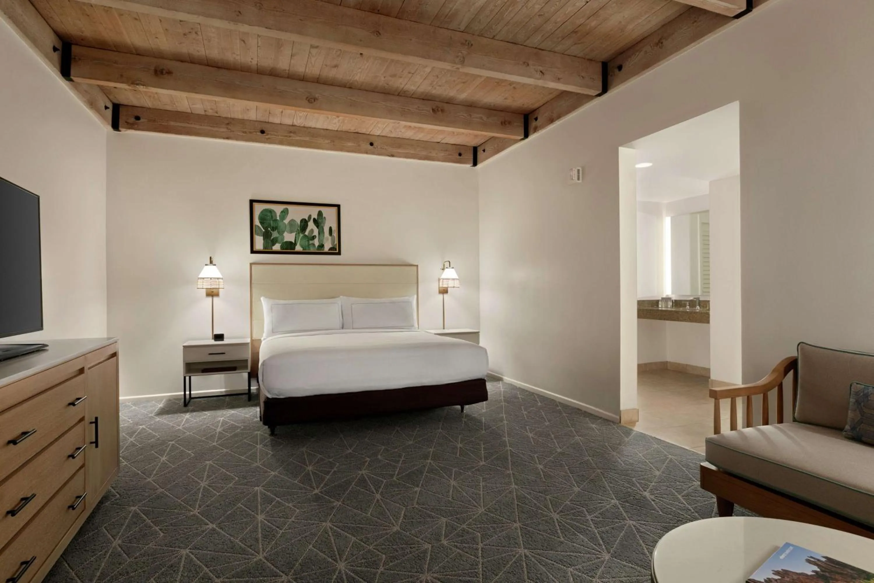 Bed in DoubleTree by Hilton Paradise Valley Resort Scottsdale