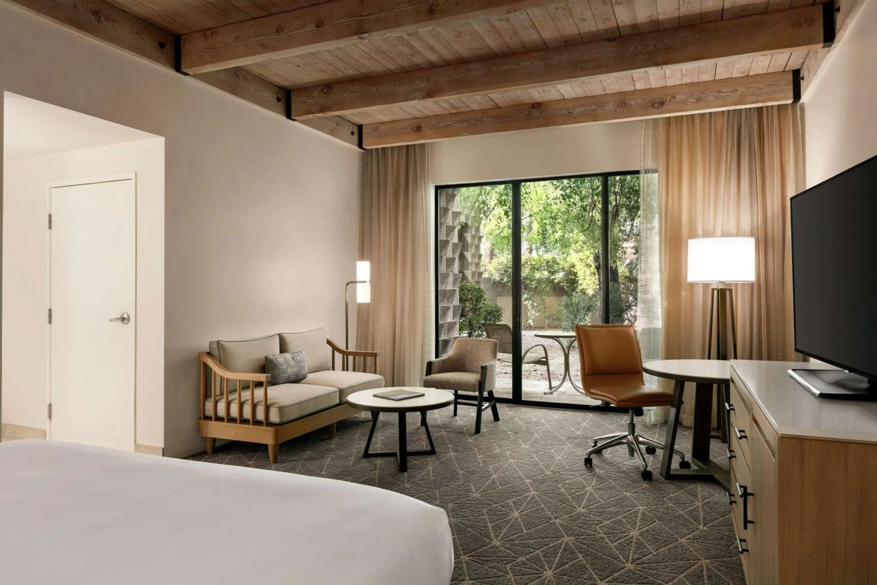 Bedroom, Bed in DoubleTree by Hilton Paradise Valley Resort Scottsdale