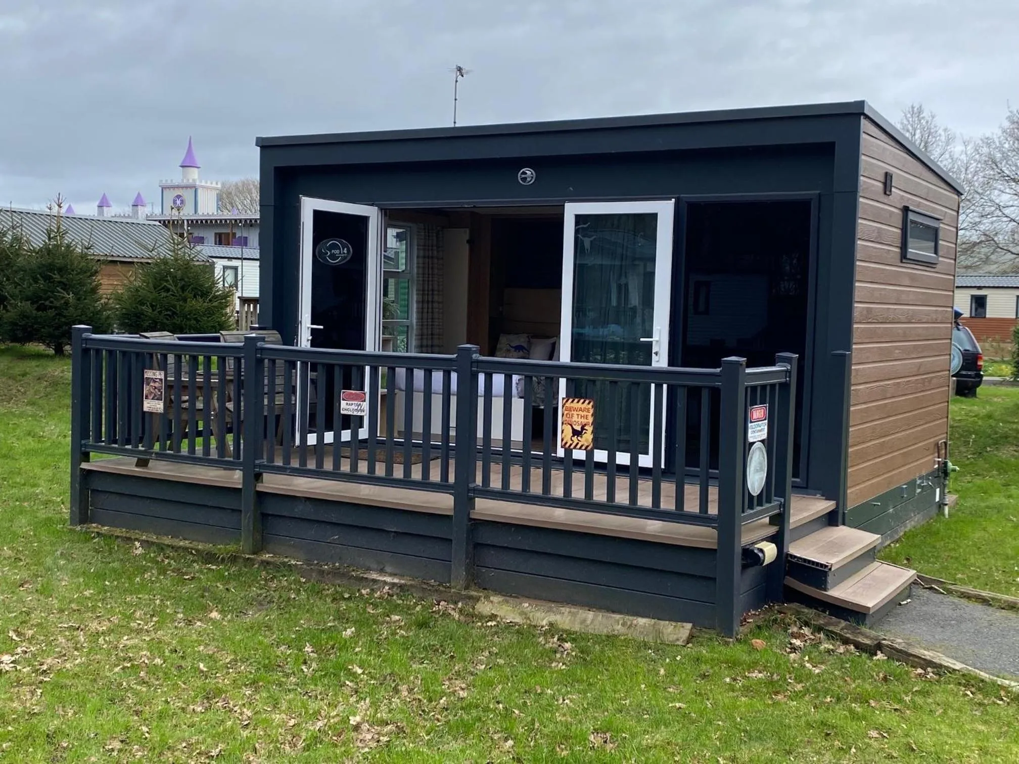 Property building in The Gulliver's Hotel