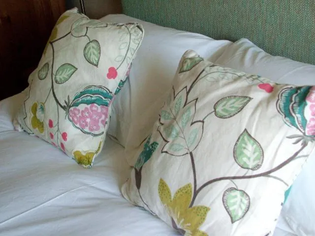 Bed in The Colonsay Hotel