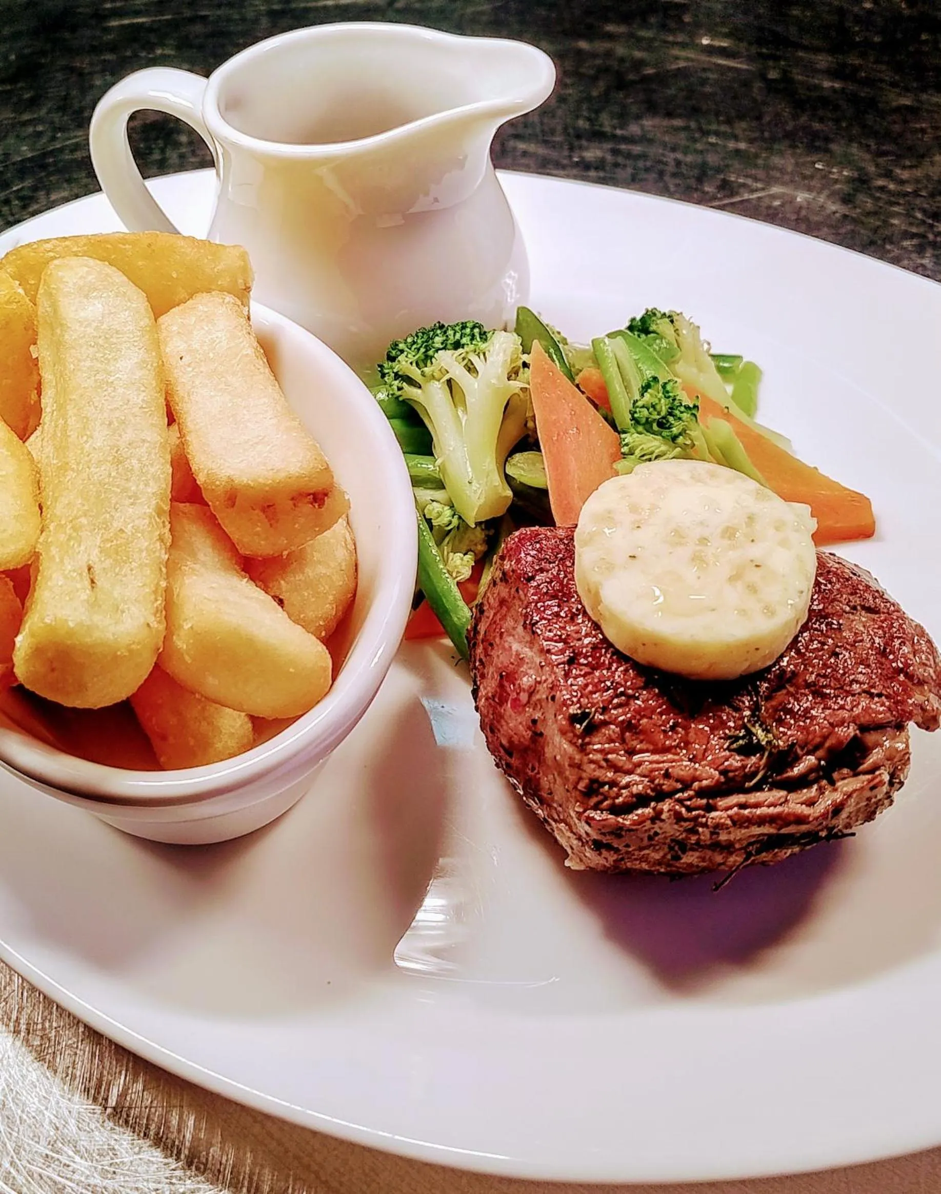 Dinner in The Colonsay Hotel