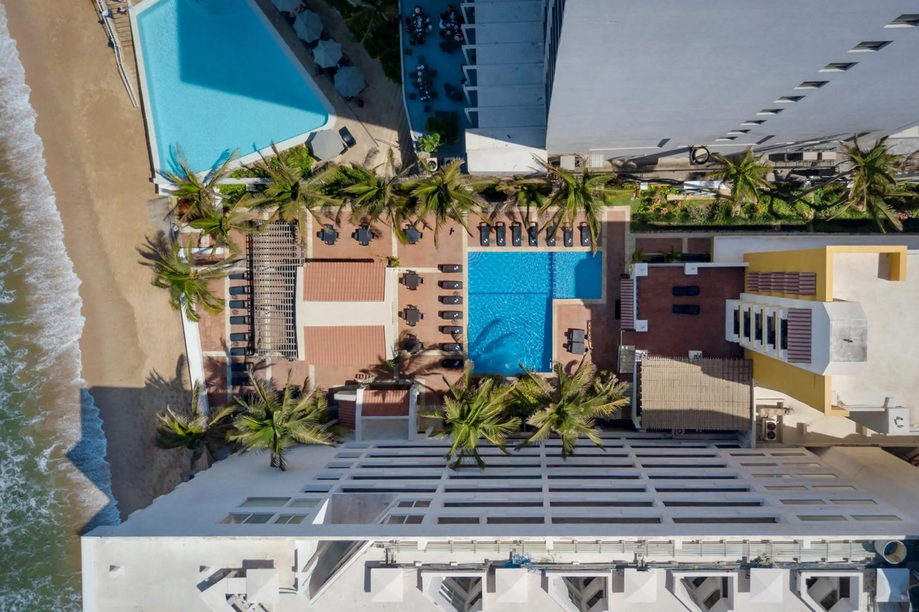 Beach in Best Western Hotel Posada Freeman Zona Dorada