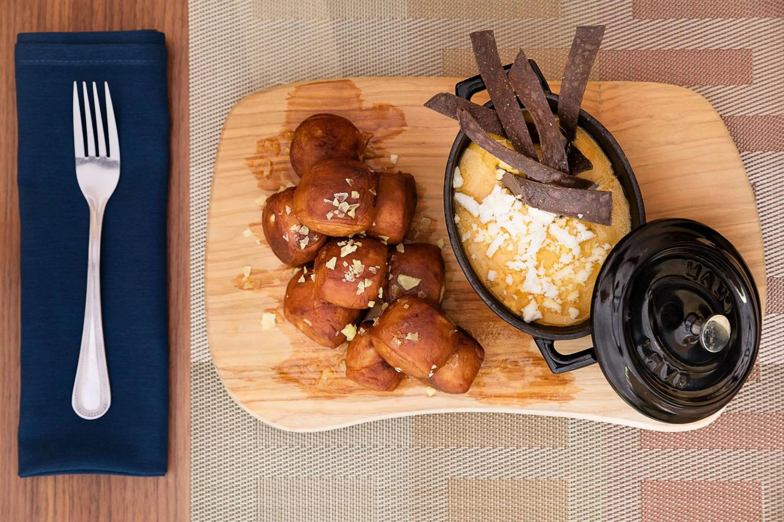 Restaurant/places to eat in Embassy Suites by Hilton Phoenix Downtown North