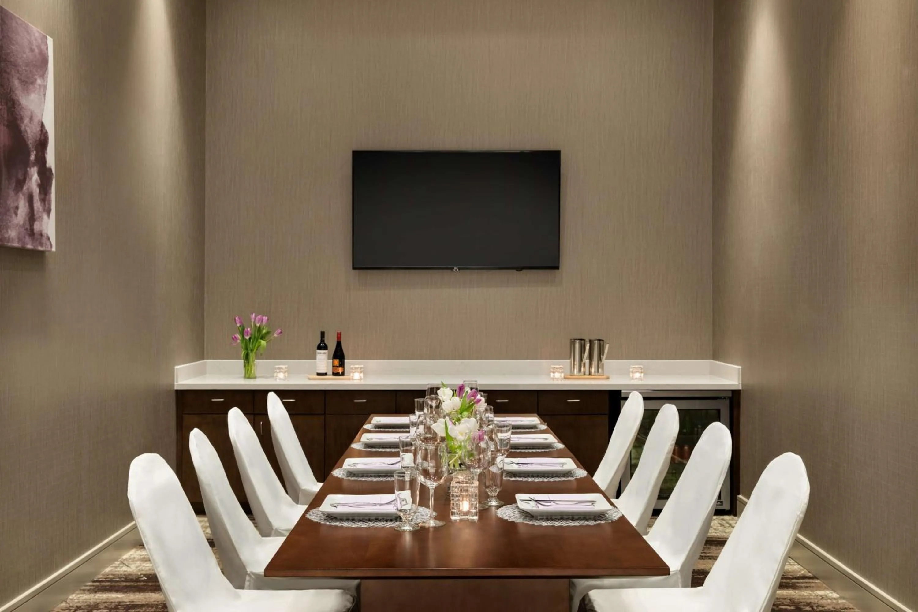 Meeting/conference room in Embassy Suites by Hilton Phoenix Downtown North