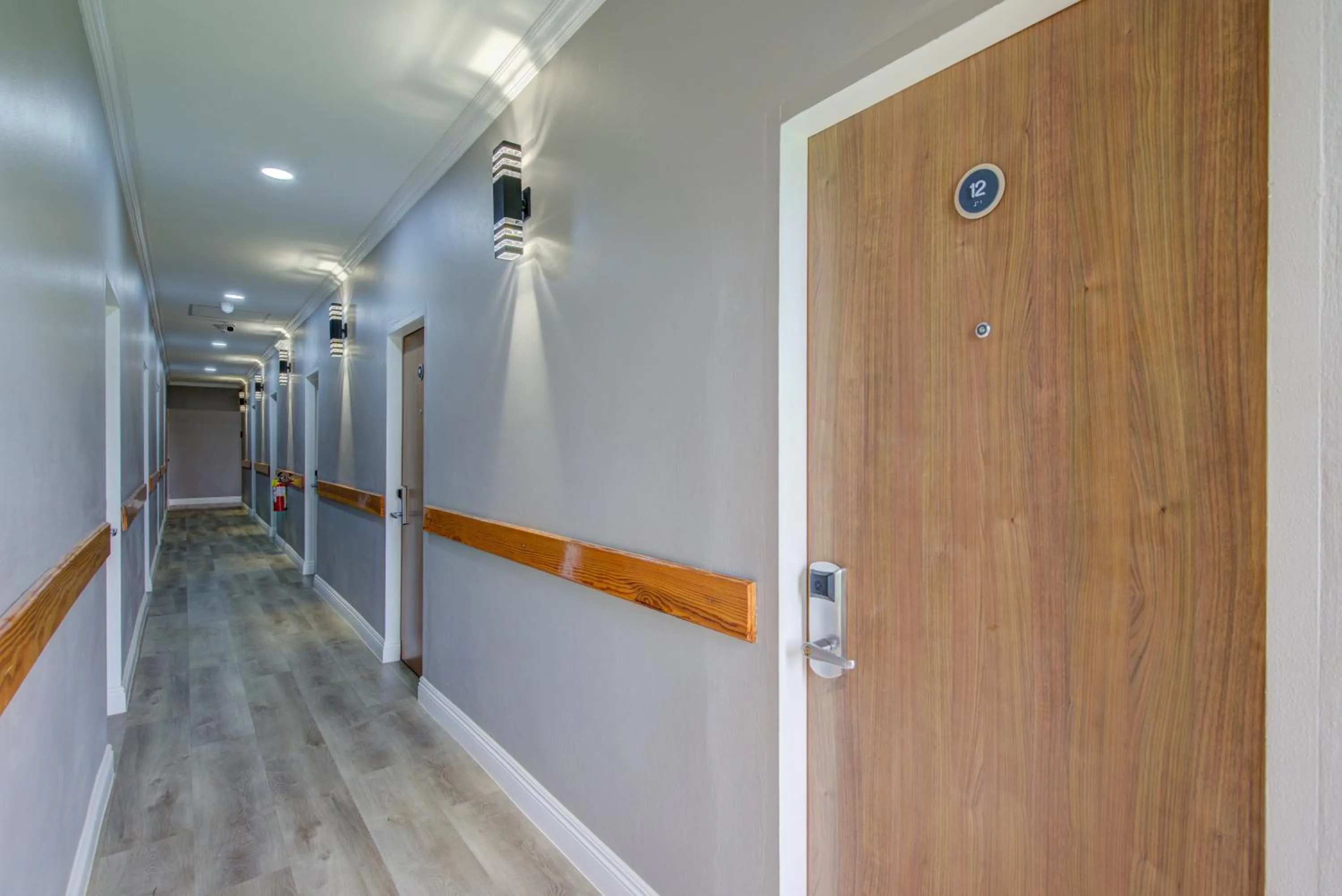 Airport Suites Hotel