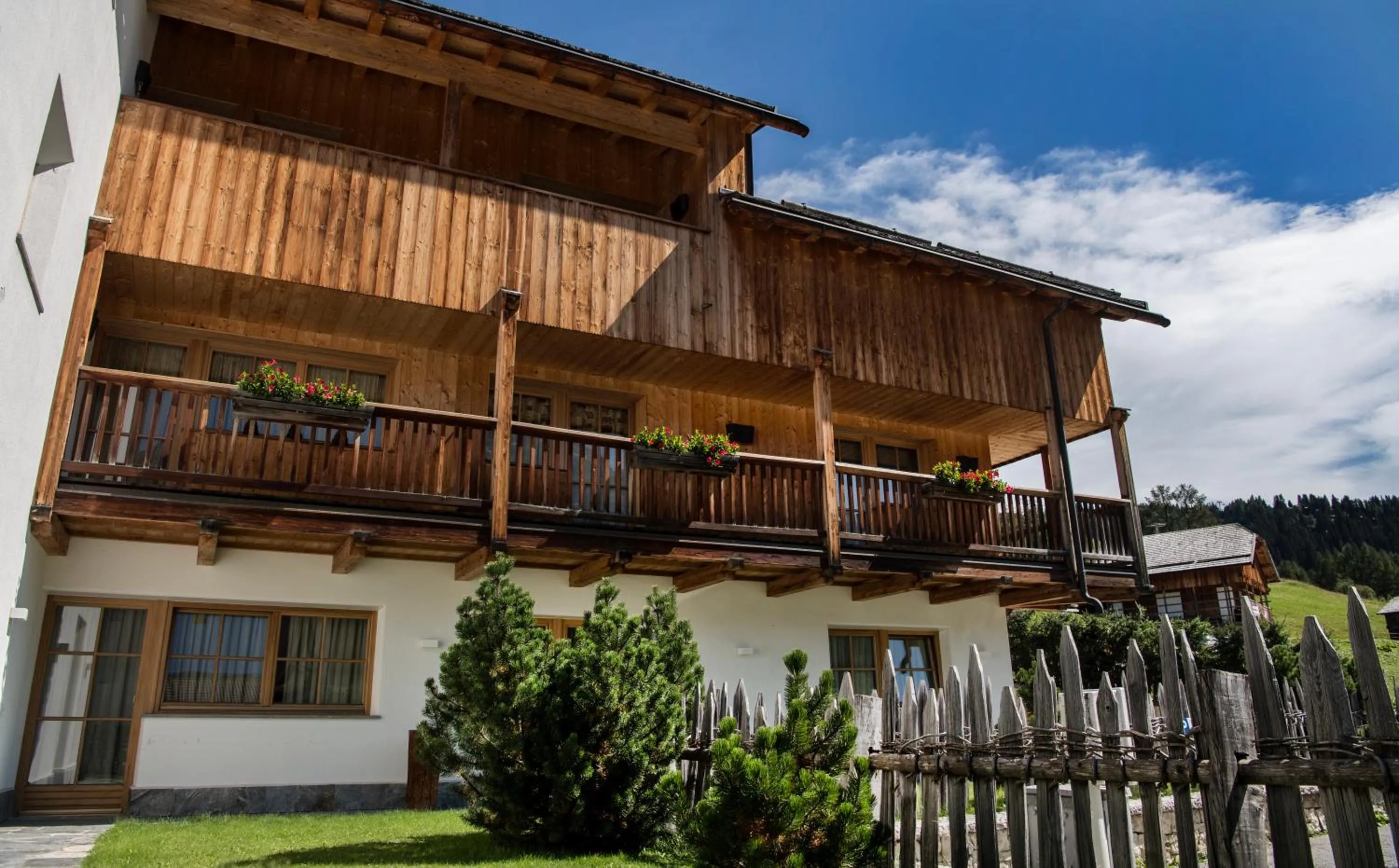 Nei Y Suredl NeveSole