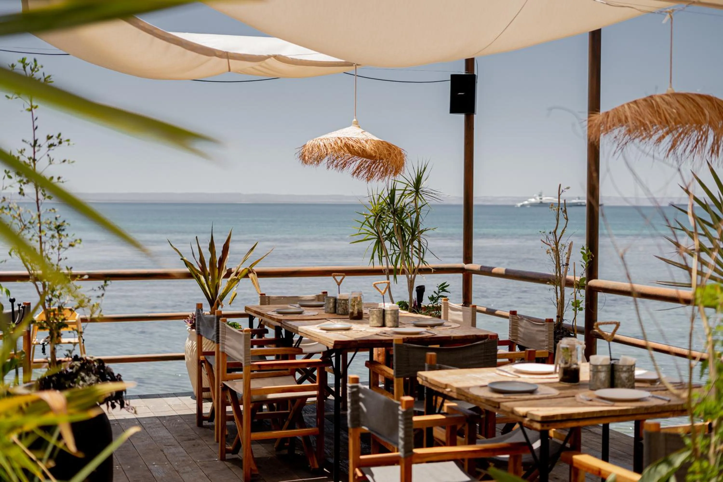 Restaurant/places to eat in La Concha Beach Hotel & Club