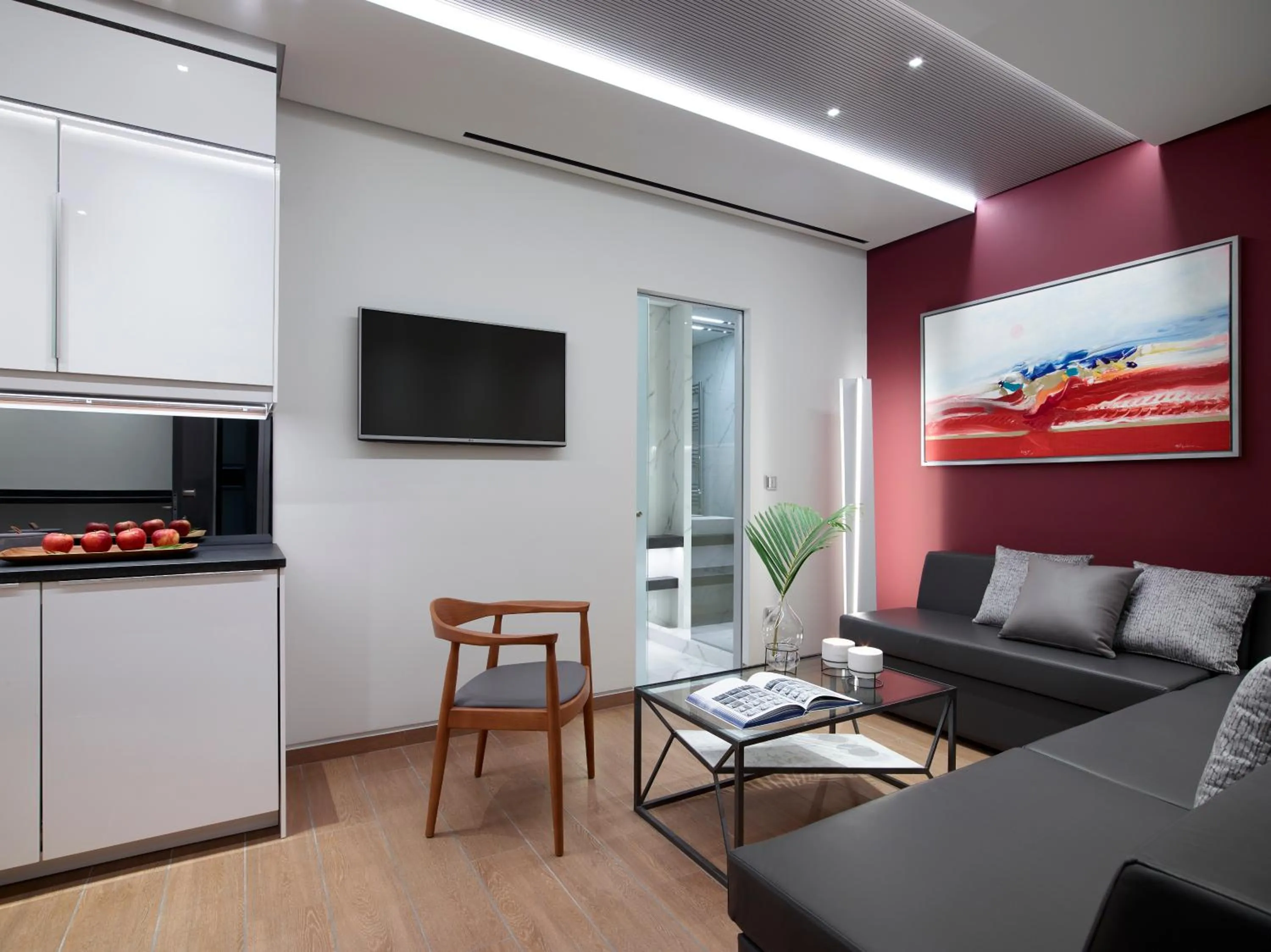 TV and multimedia in Athens Ikon