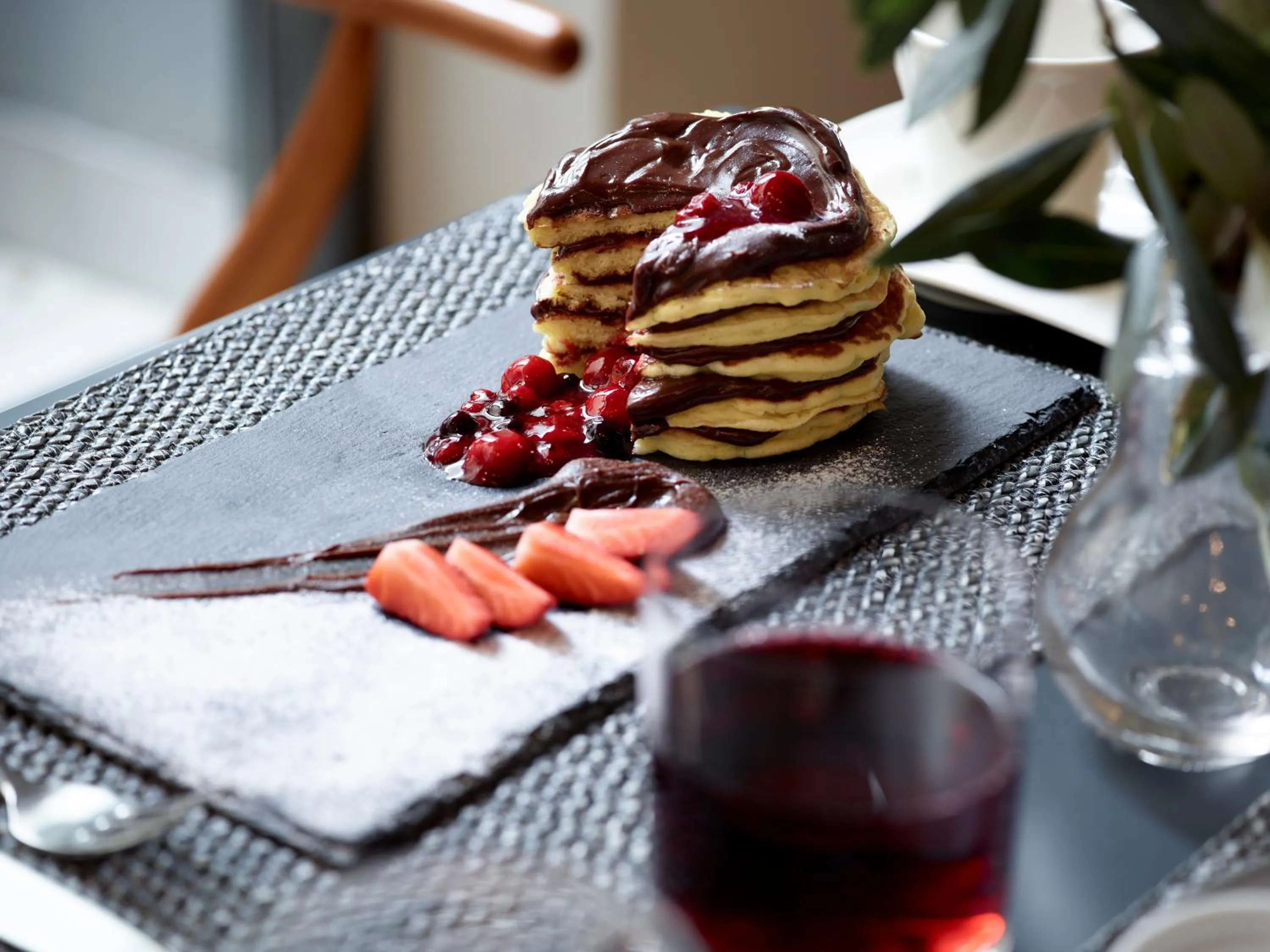 Food and drinks in Athens Ikon