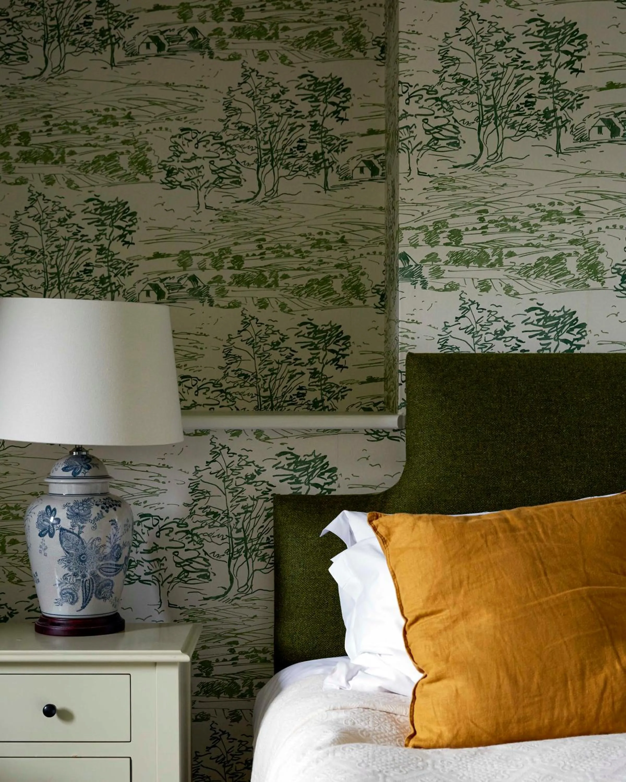 Bed in Kinloch Lodge Hotel and Restaurant