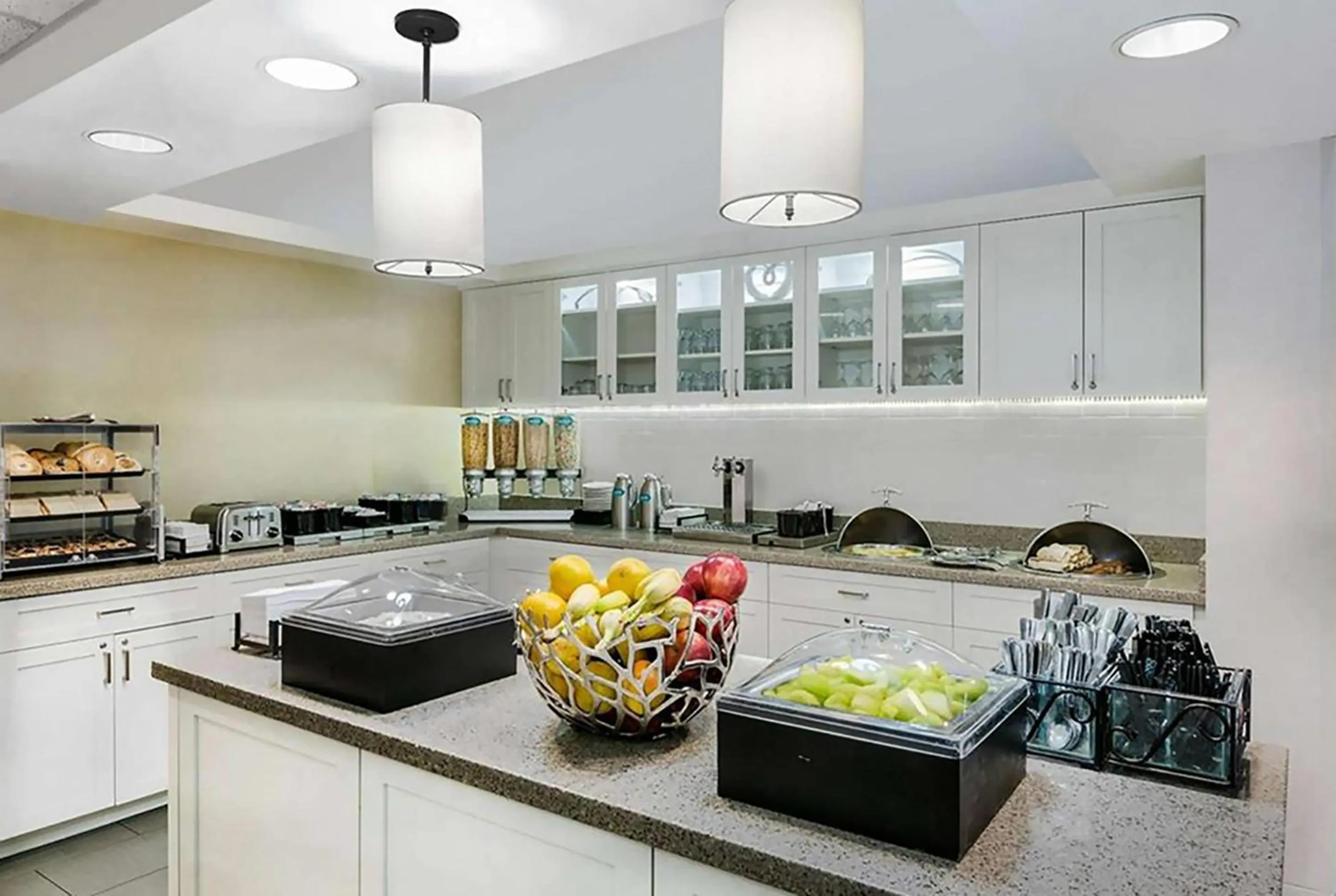 Breakfast in MainStay Suites Phoenix North