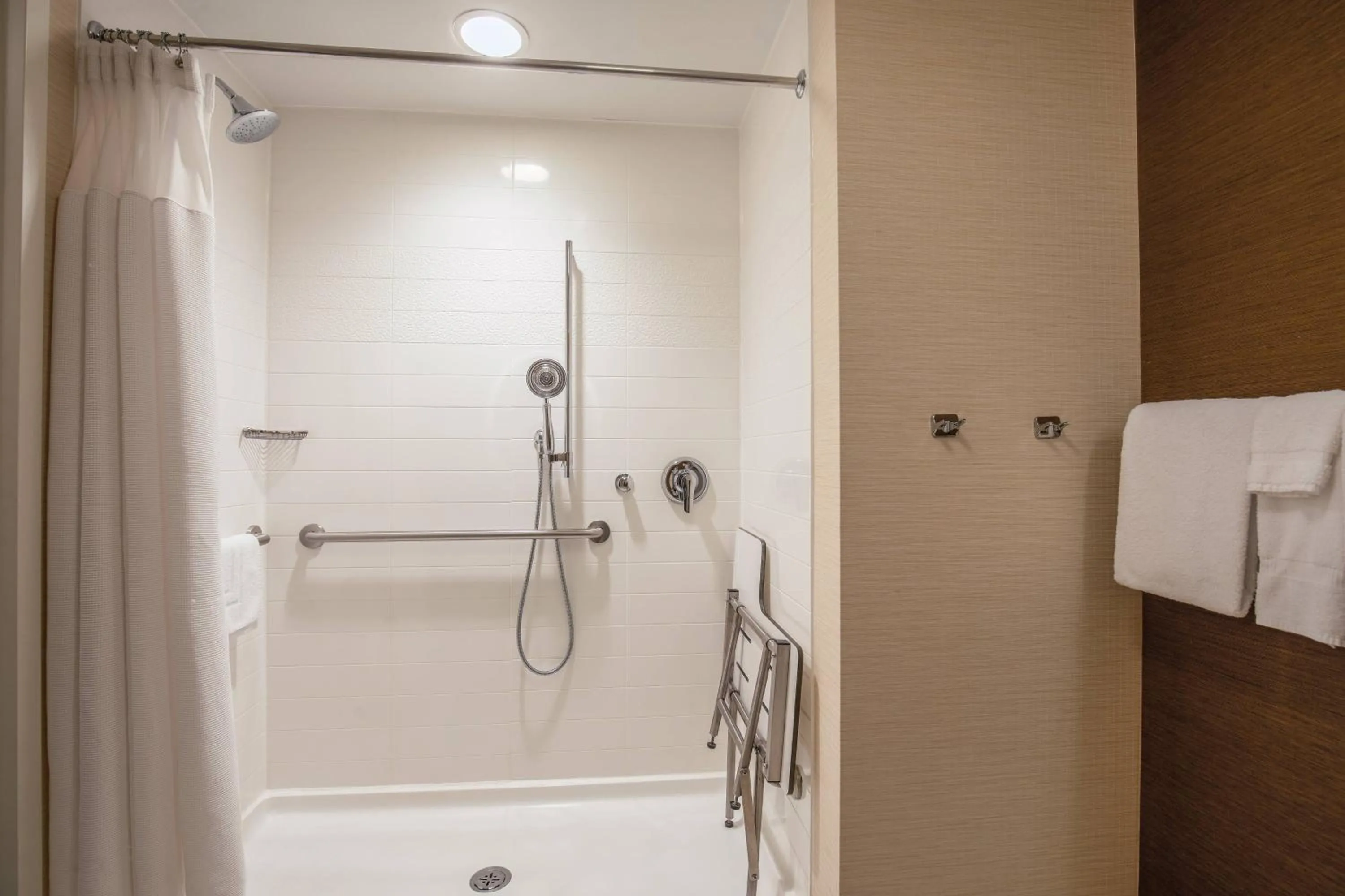 Bathroom in Fairfield Inn and Suites Chicago Downtown-River North