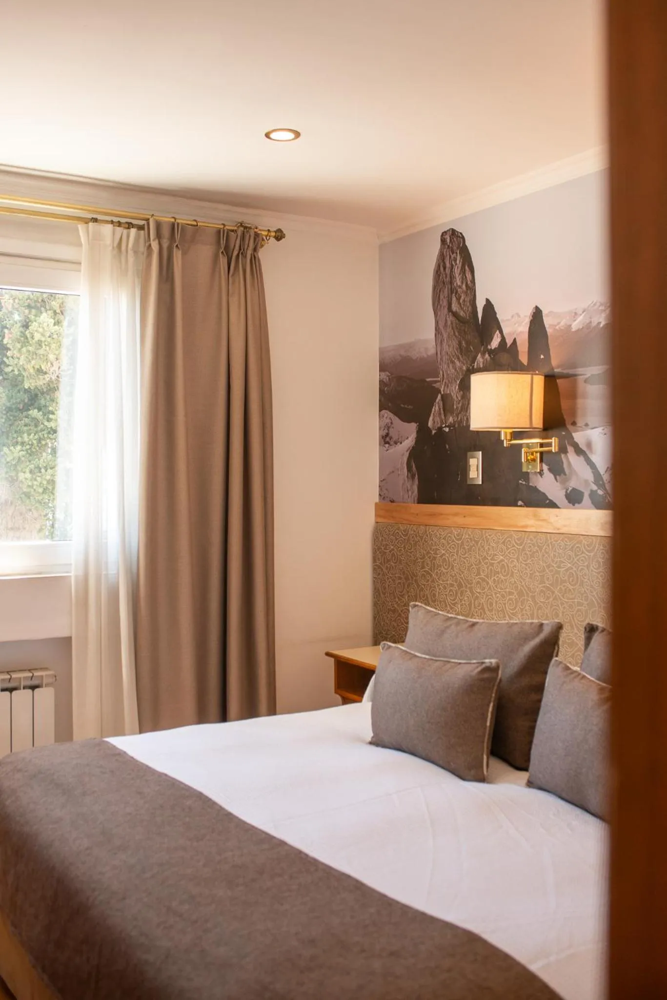 Bedroom, Bed in Hotel Tres Reyes