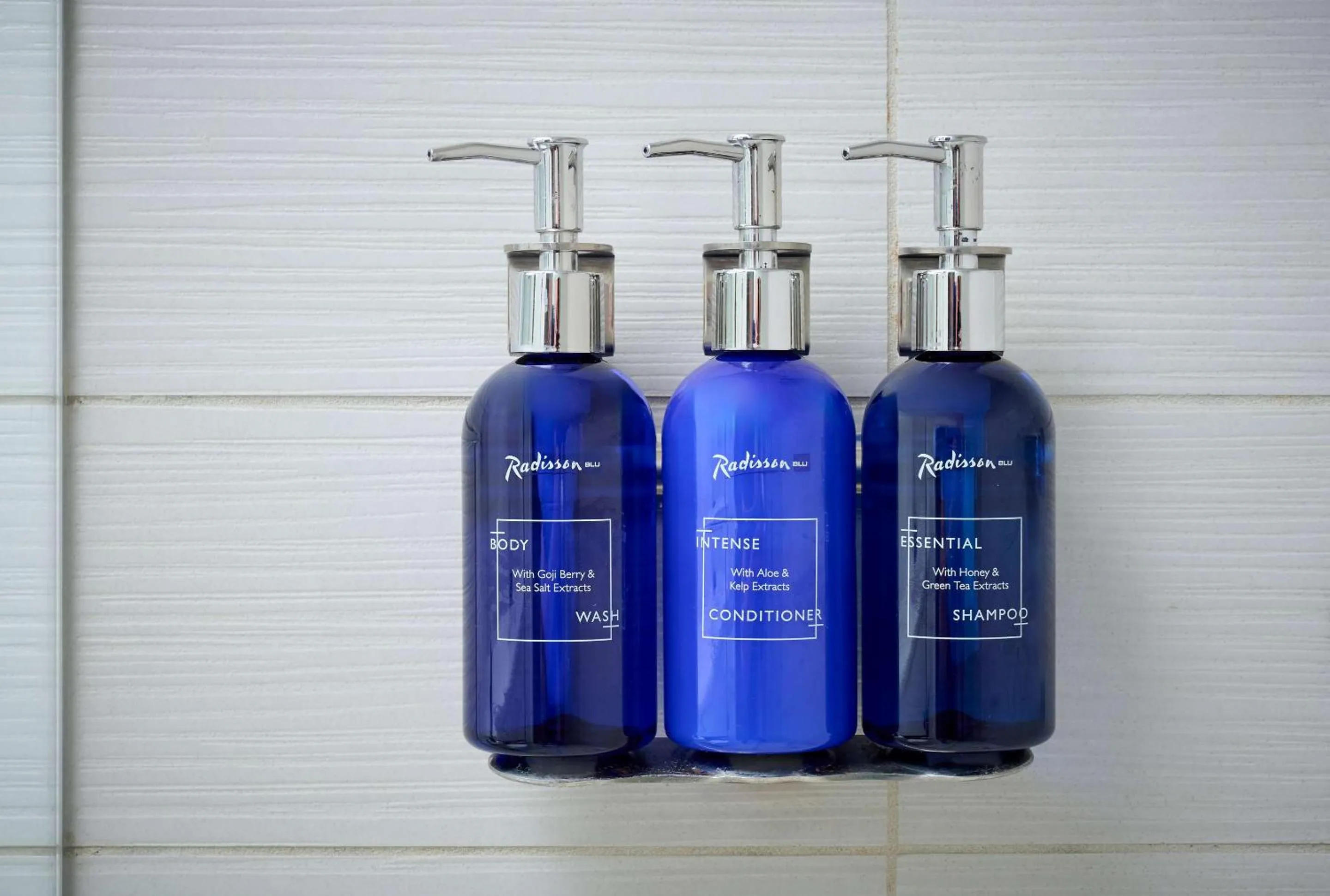 Bedroom in Radisson Blu Toronto Downtown