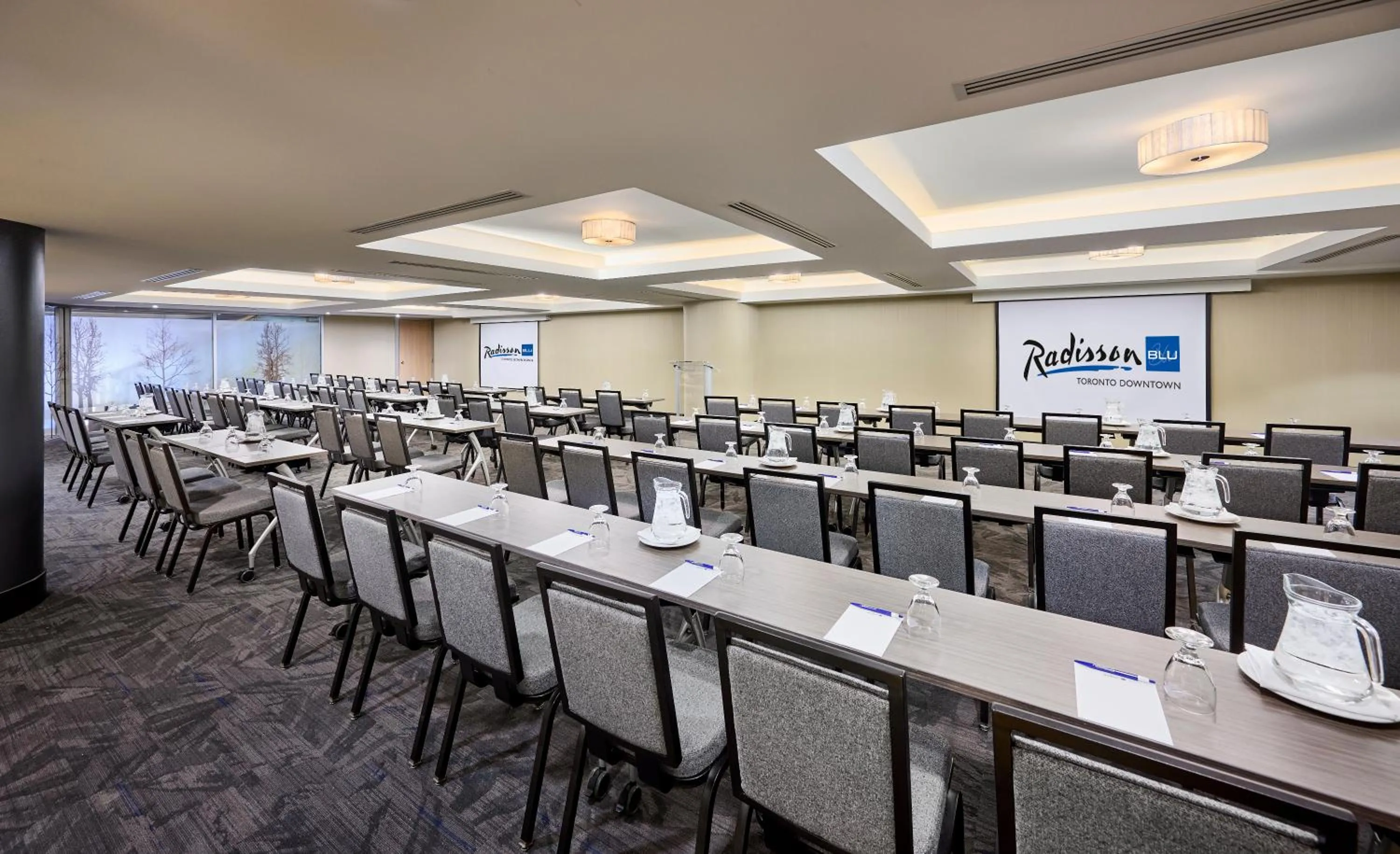 Radisson Blu Toronto Downtown