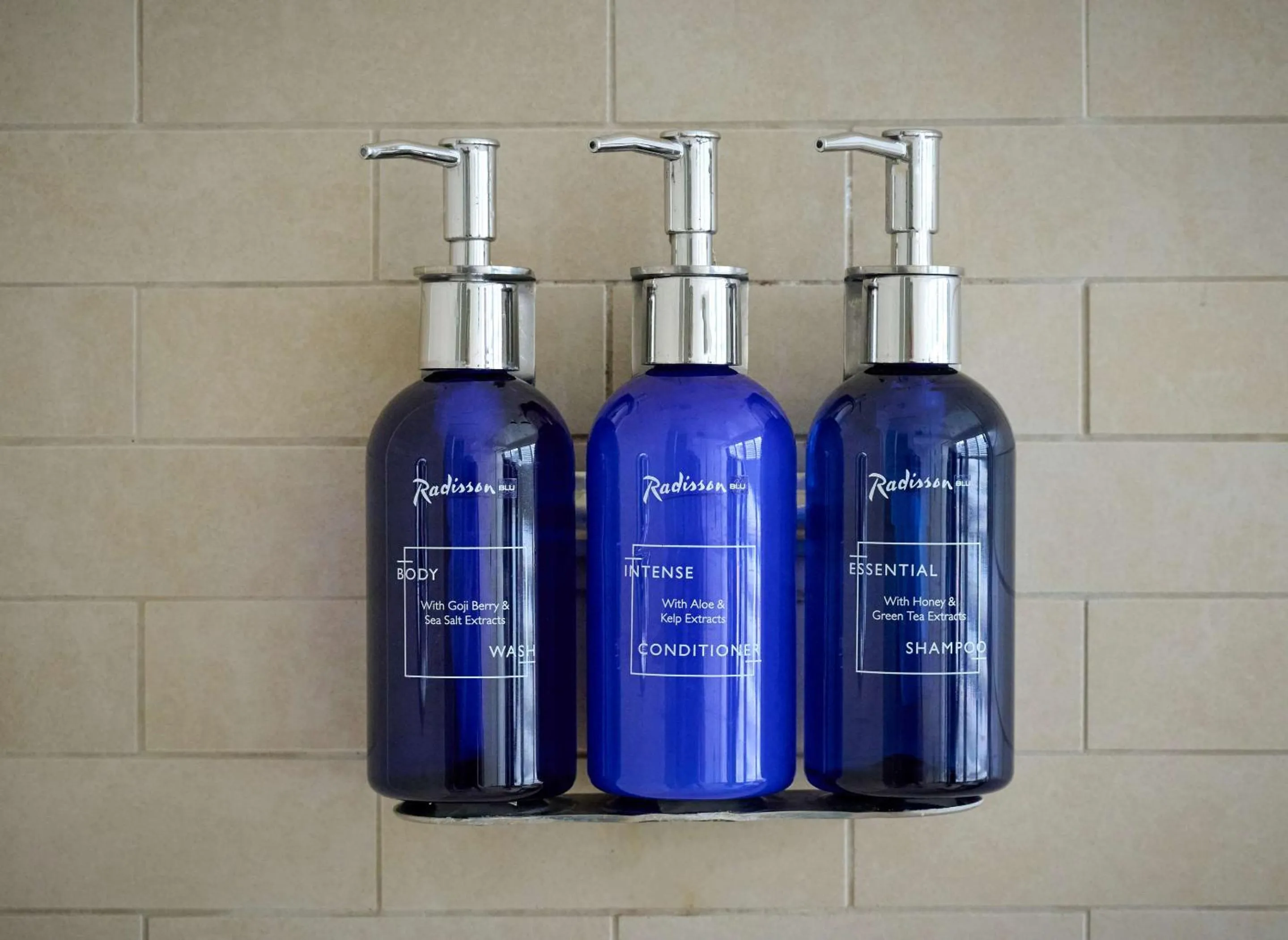 Bedroom in Radisson Blu Toronto Downtown