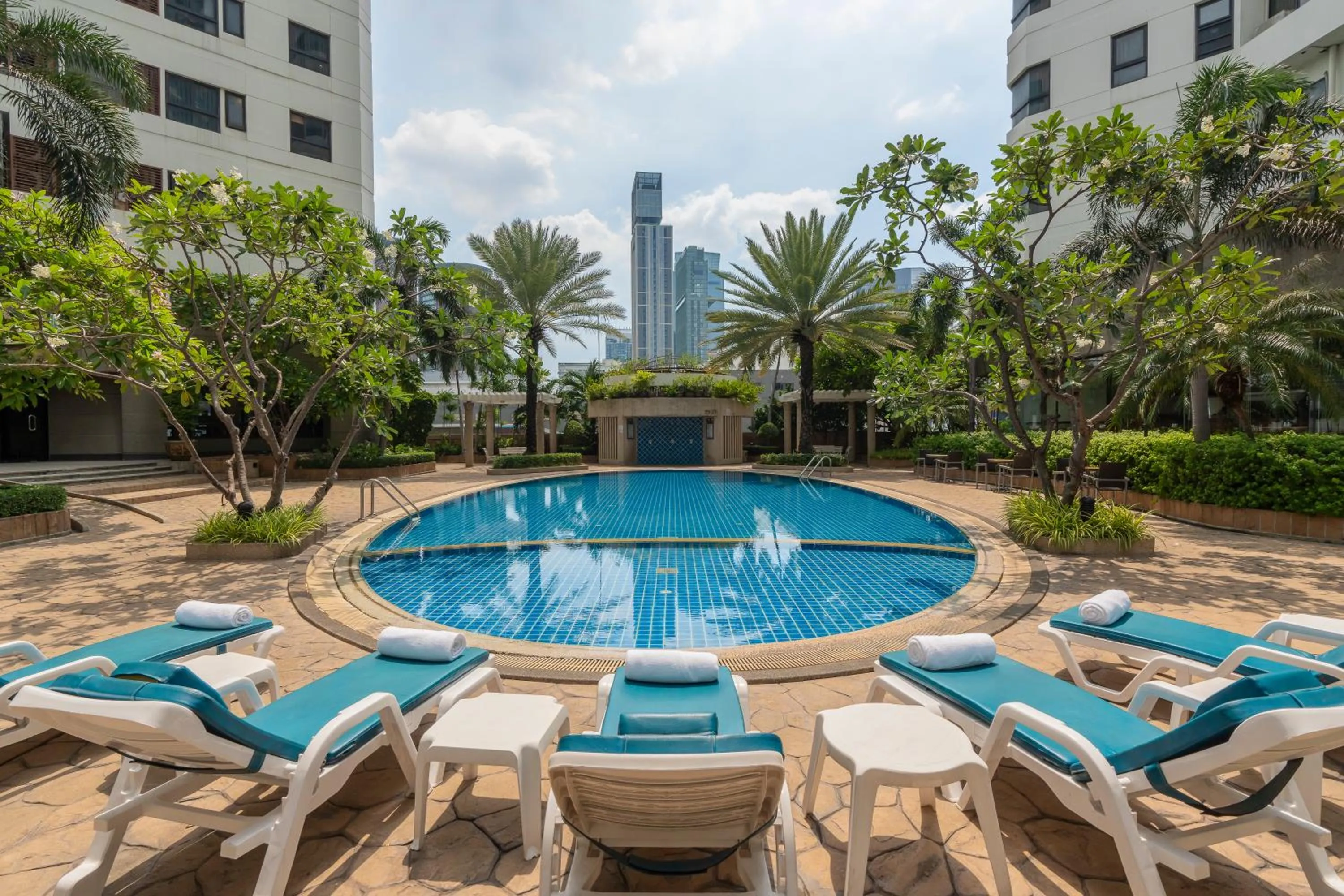 Pool view in Grand Diamond Suites Hotel