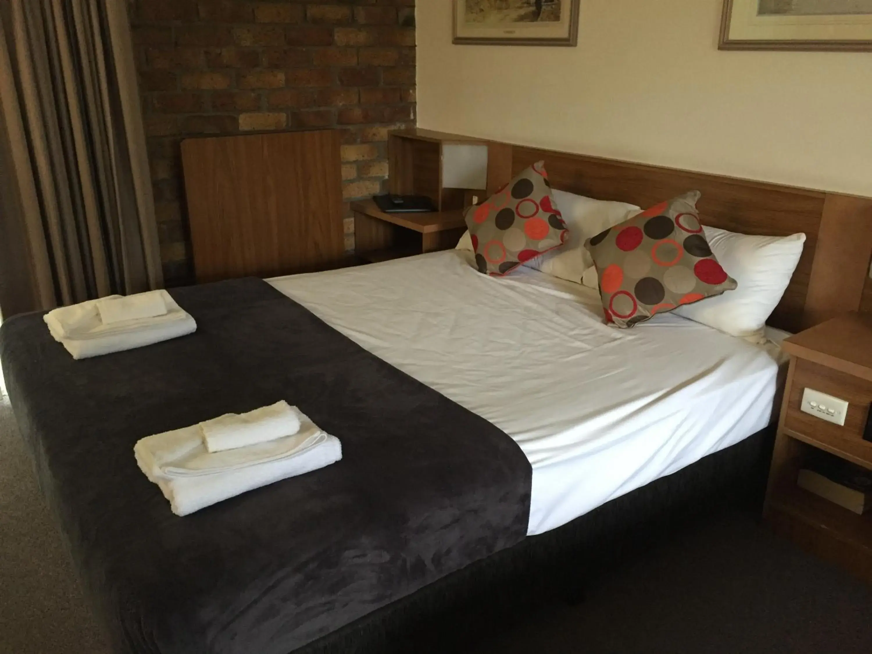 Triple Room in Coomera Motor Inn Triple Room in Coomera Motor Inn