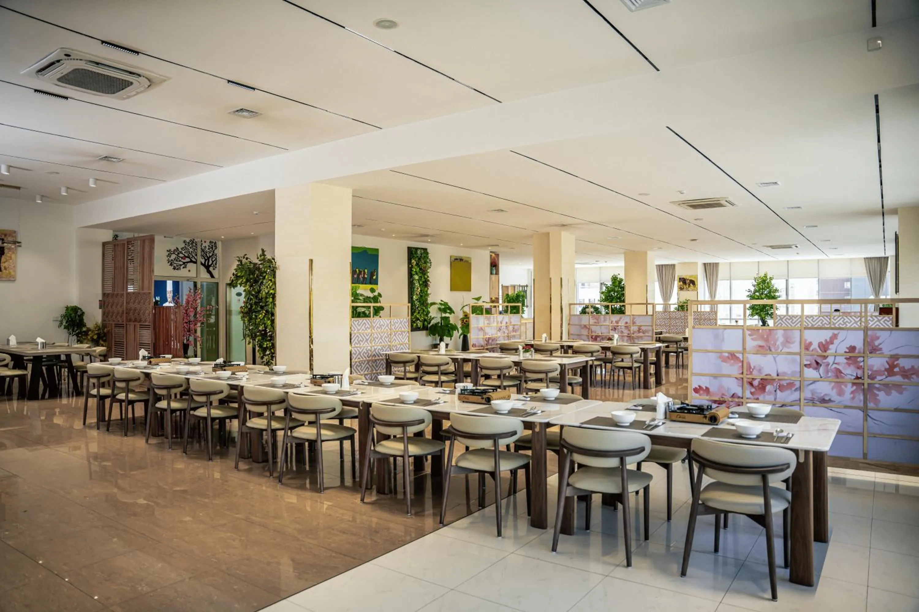 Restaurant/places to eat in Ramada Ulaanbaatar City Center