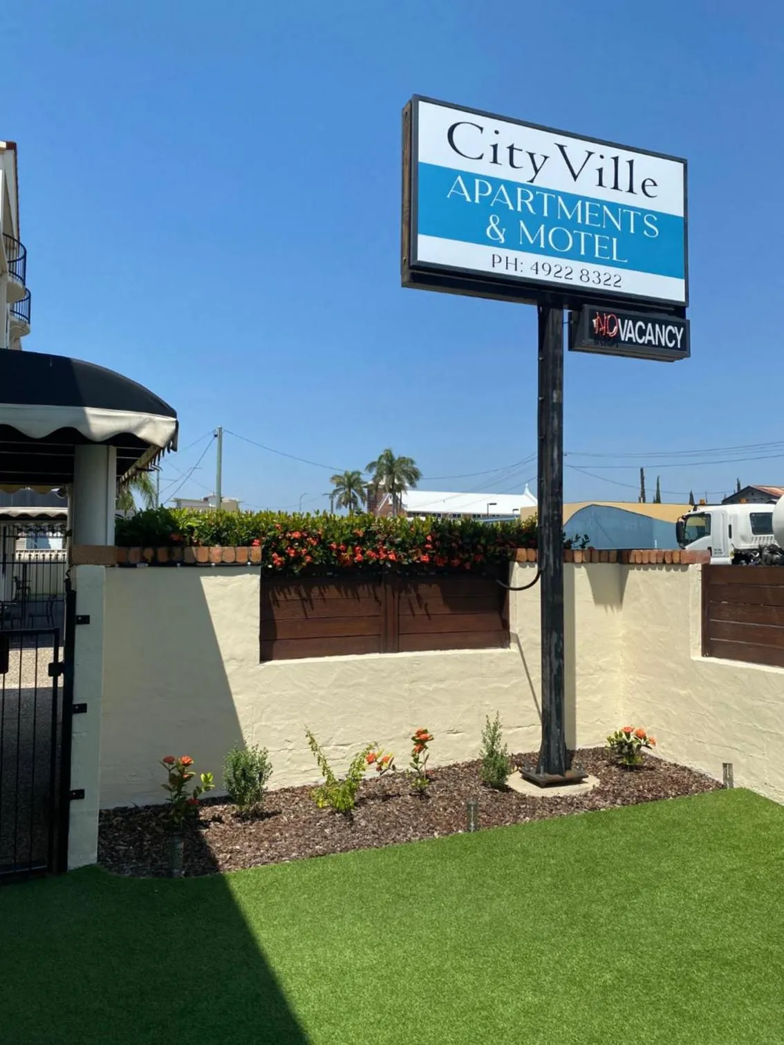 Property building in Cityville Apartments & Motel