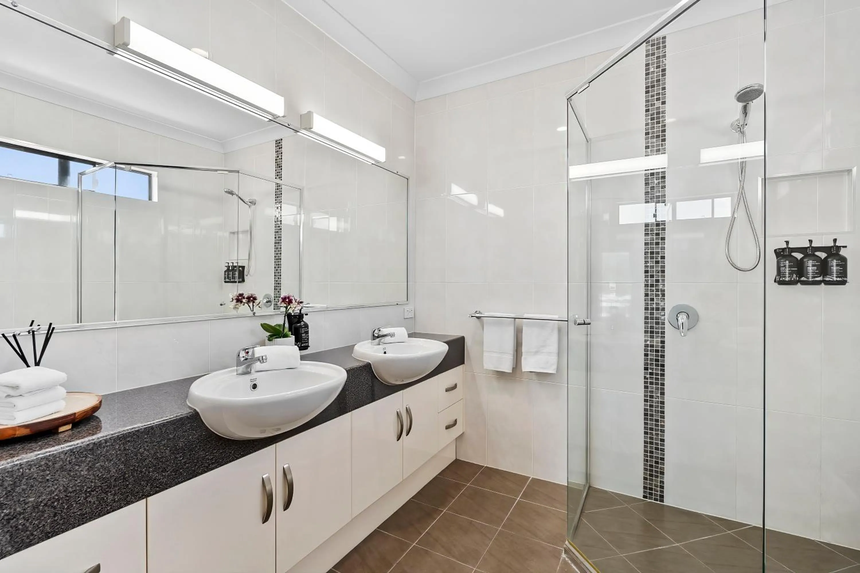 Bathroom in Cityville Apartments & Motel