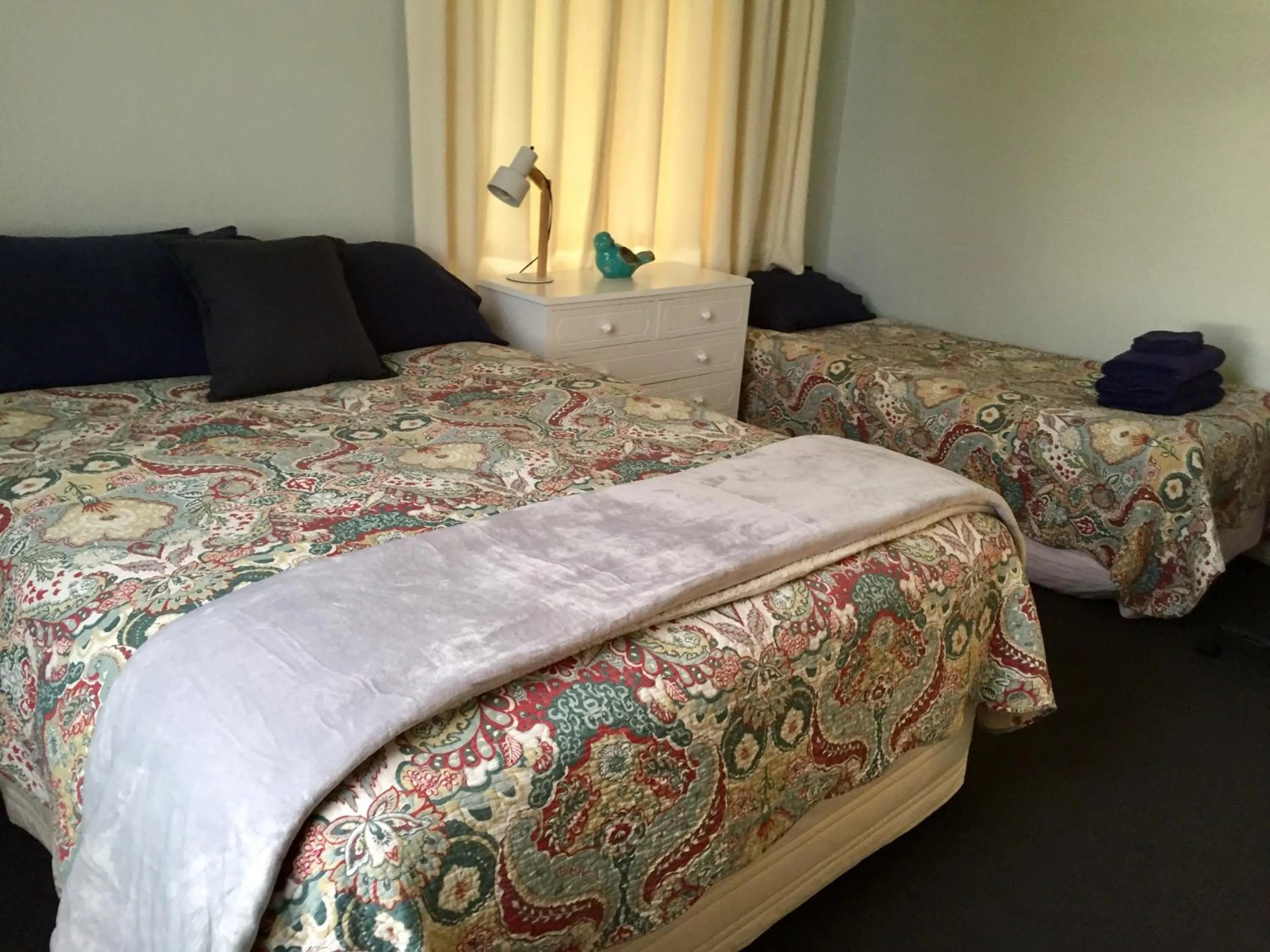 Bed in Tripinn Modern Motels & Affordable Accommodation