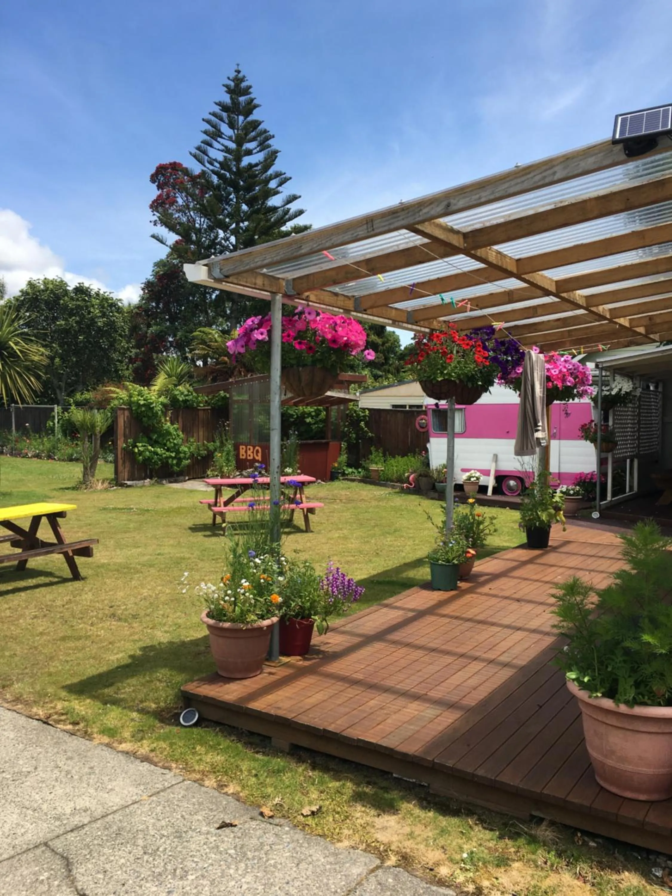 Garden in Tripinn Modern Motels & Affordable Accommodation