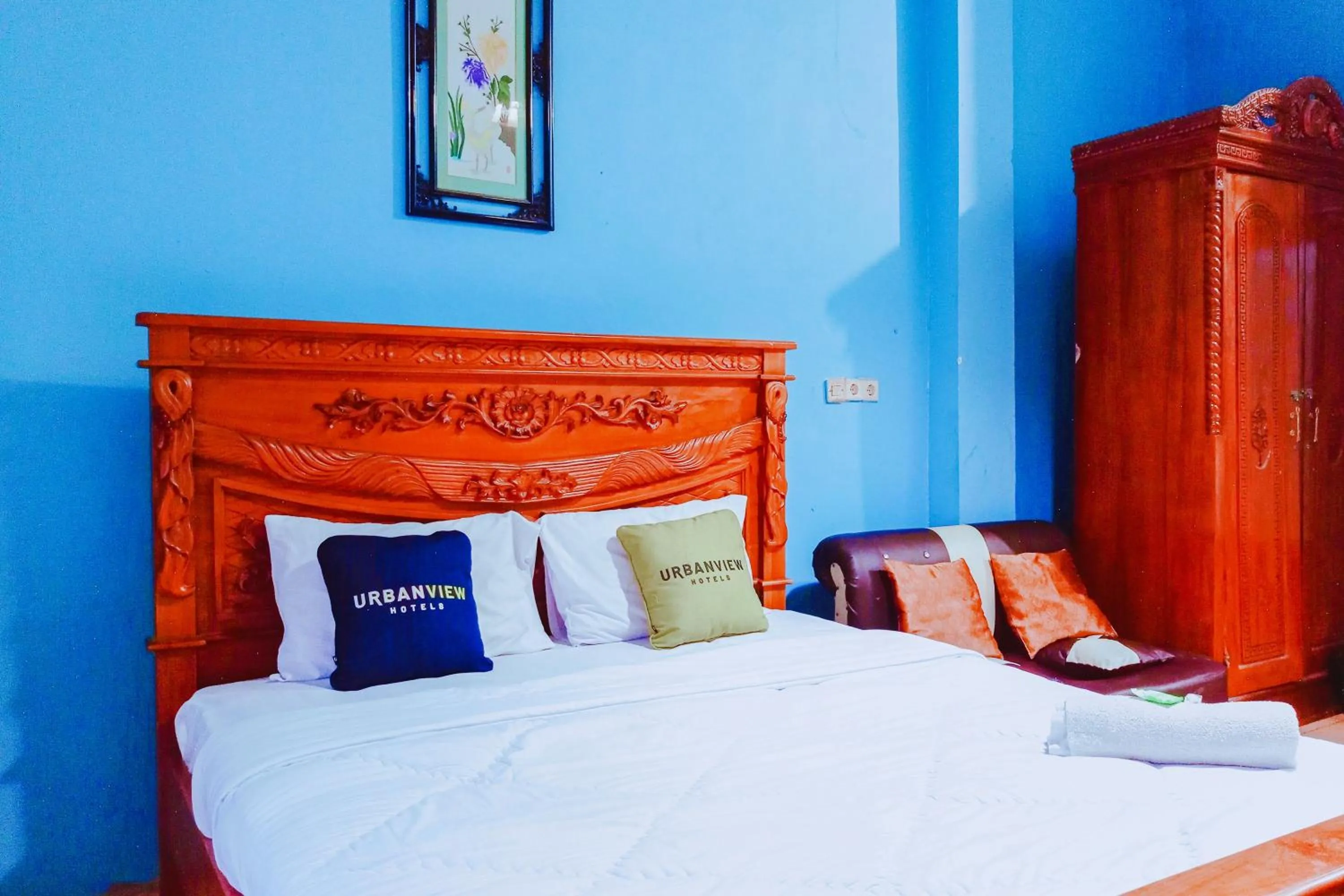 Bedroom, Bed in Urbanview at Wedika Hotel Bengkulu