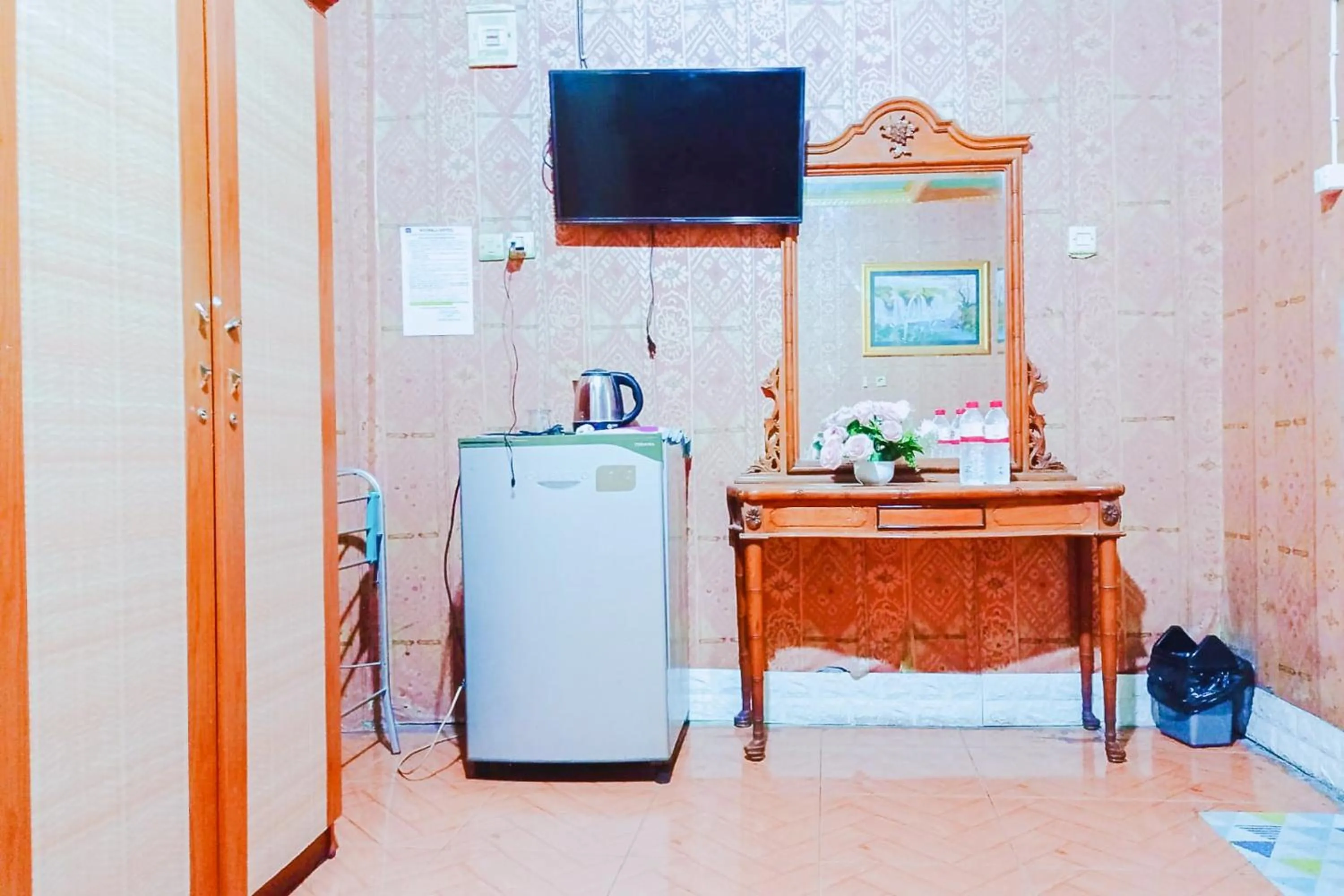 Bedroom in Urbanview at Wedika Hotel Bengkulu