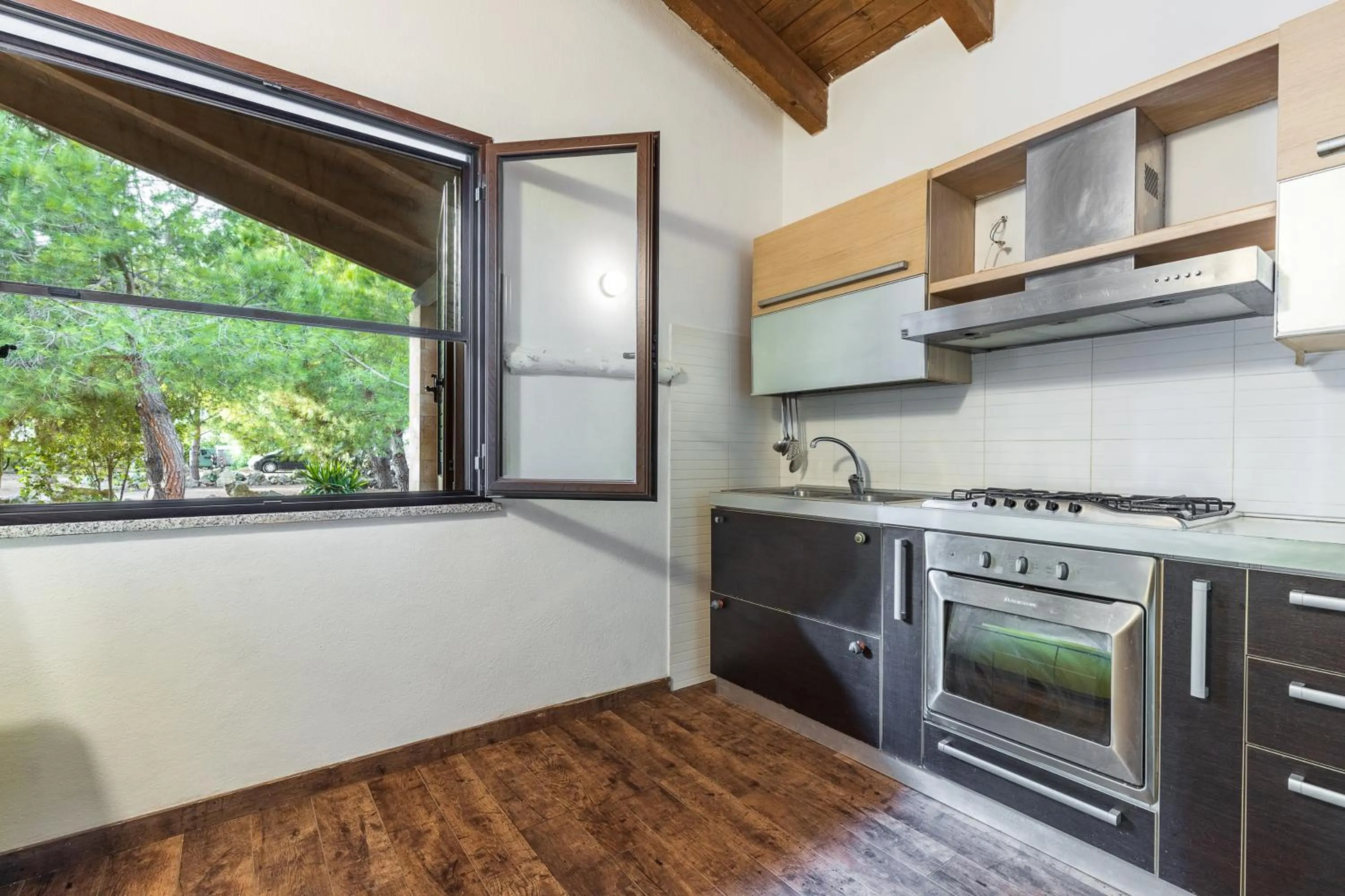 Kitchen or kitchenette in Albergo Residenziale Menhirs