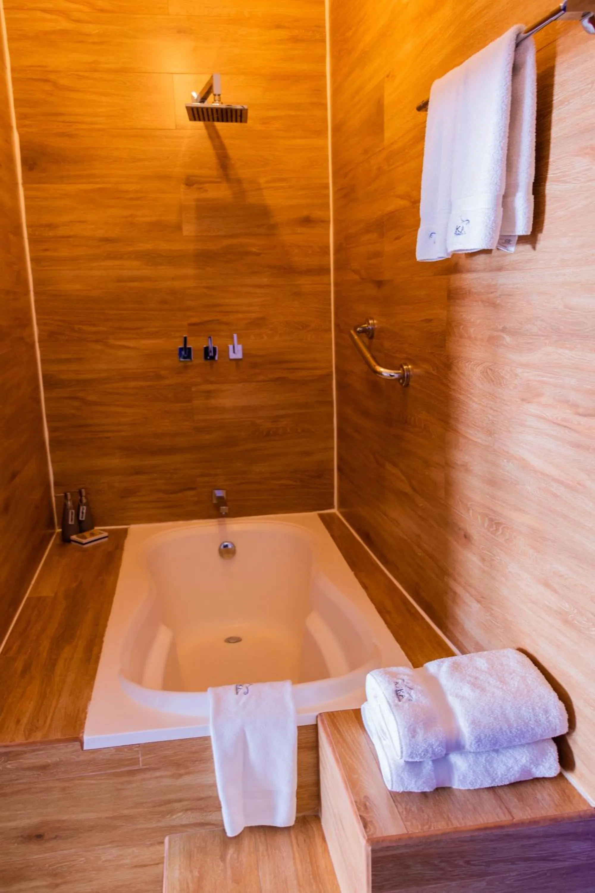 Bath in Auka Boutique San Blas