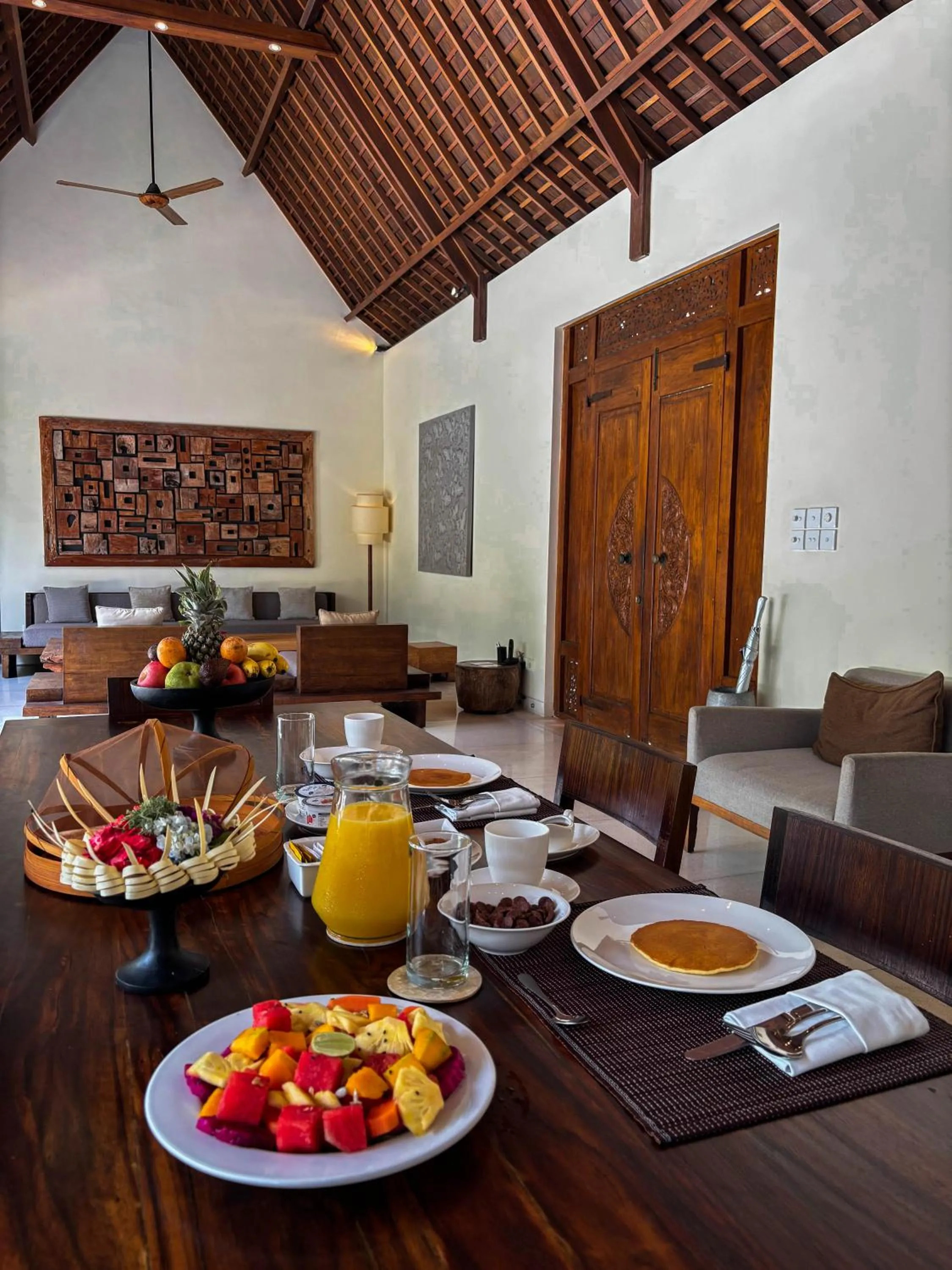 Food and drinks in Nyaman Villas Seminyak